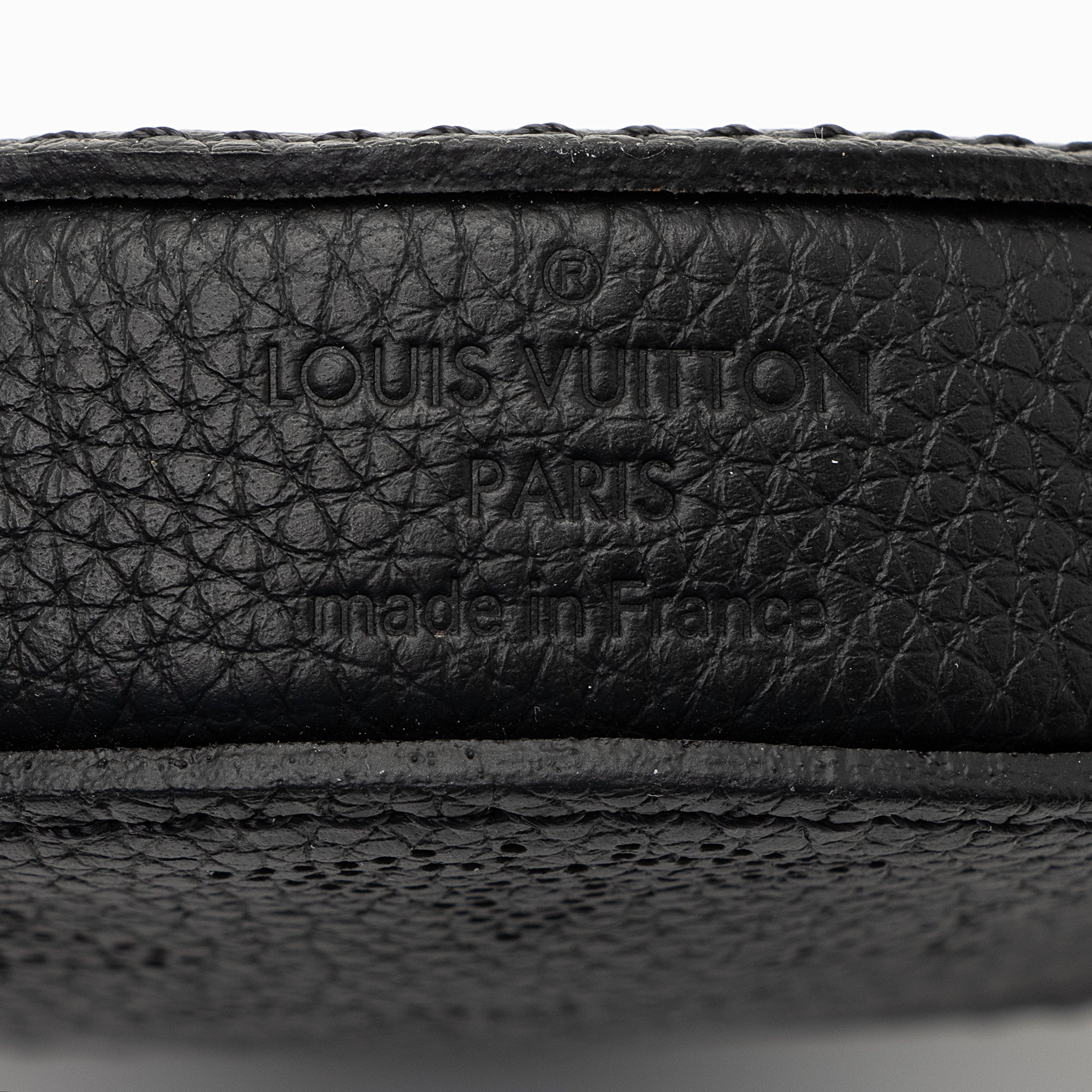 Louis Vuitton Mahina Leather Coin Pouch (SHF-22695)