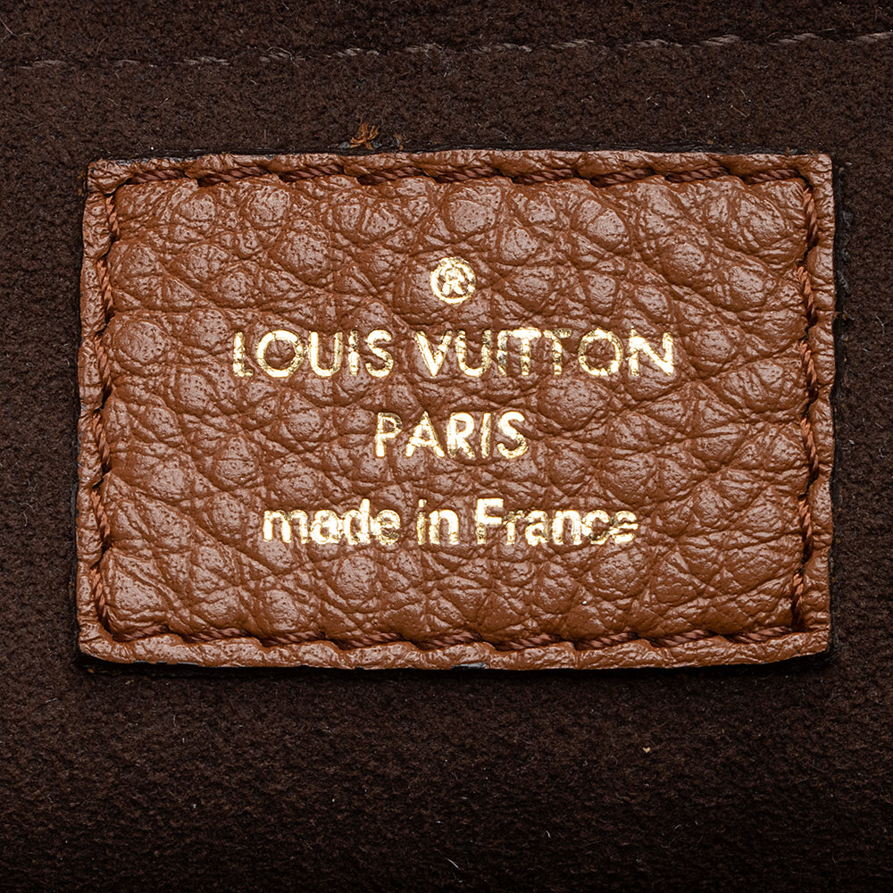 Louis Vuitton Mahina Leather Lunar PM Shoulder Bag (SHF-20919)