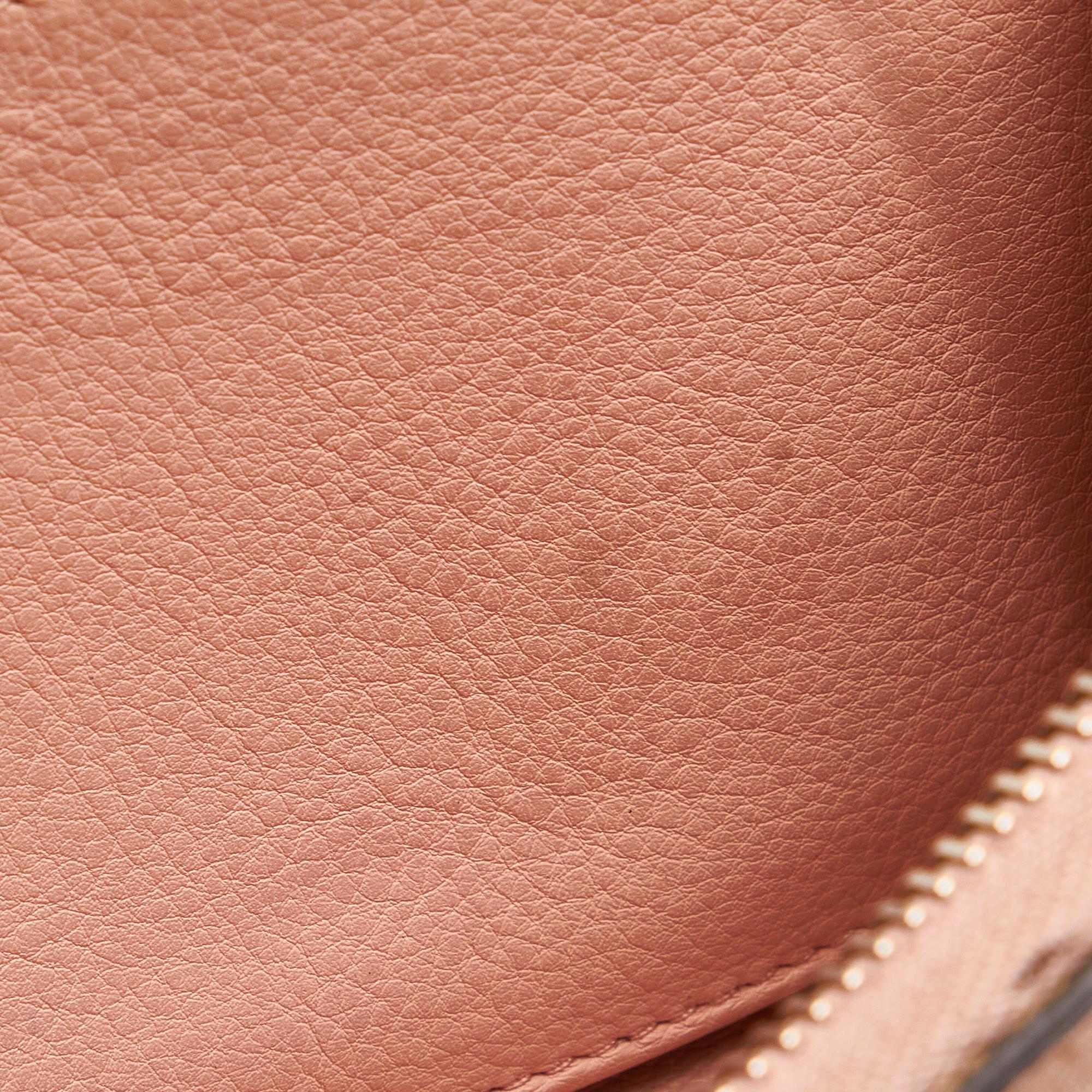 Louis Vuitton Mahina Zippy Wallet (SHG-27534)