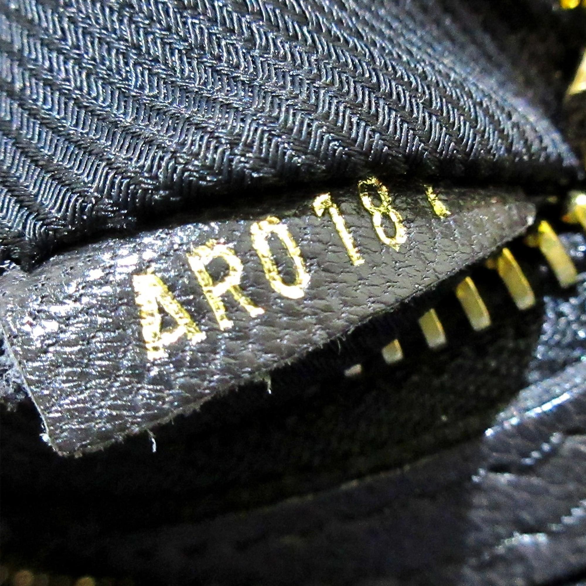 Louis Vuitton Marine Monogram Blocks Tote (SHG-36525)