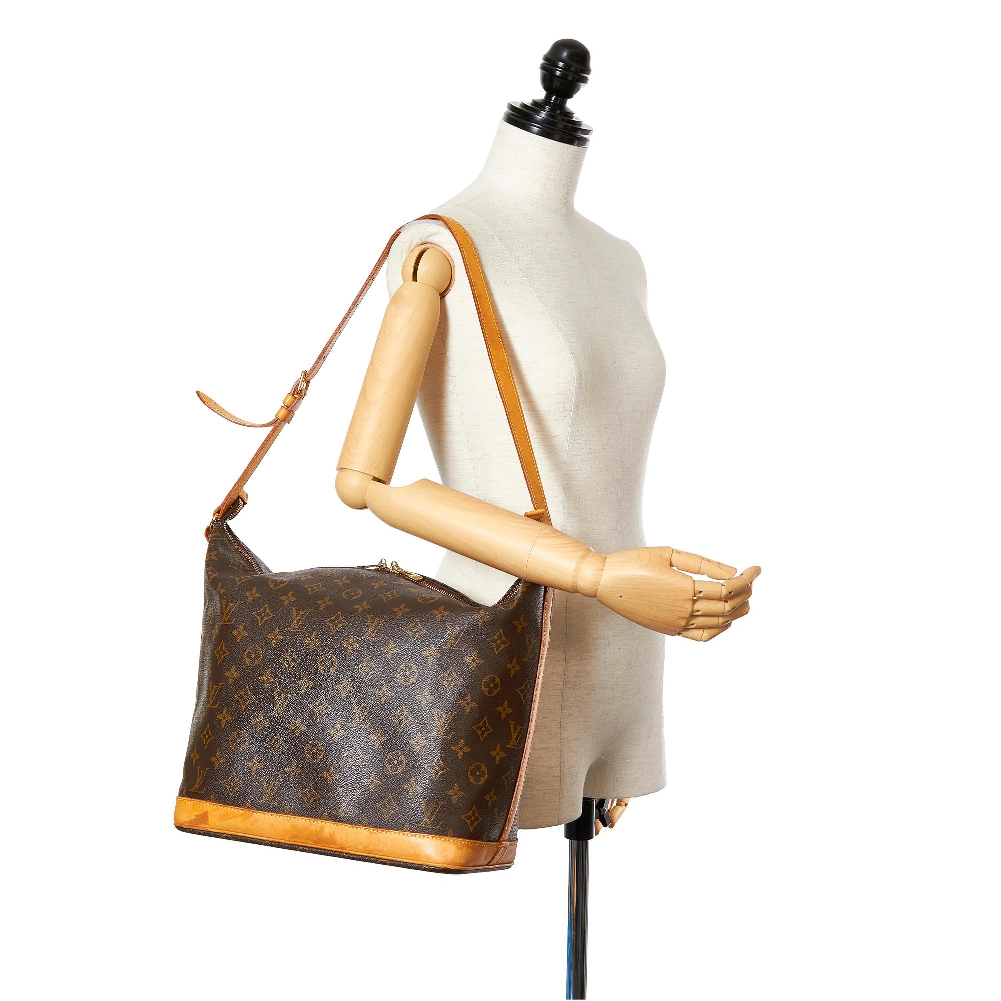 Louis Vuitton Monogram Amfar 3 (SHG-25383)