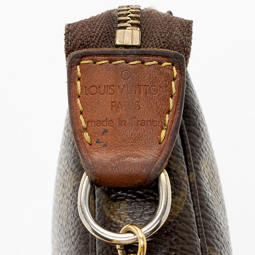 Louis Vuitton Monogram Canvas Mini Pochette Accessoires (SHF-18315)