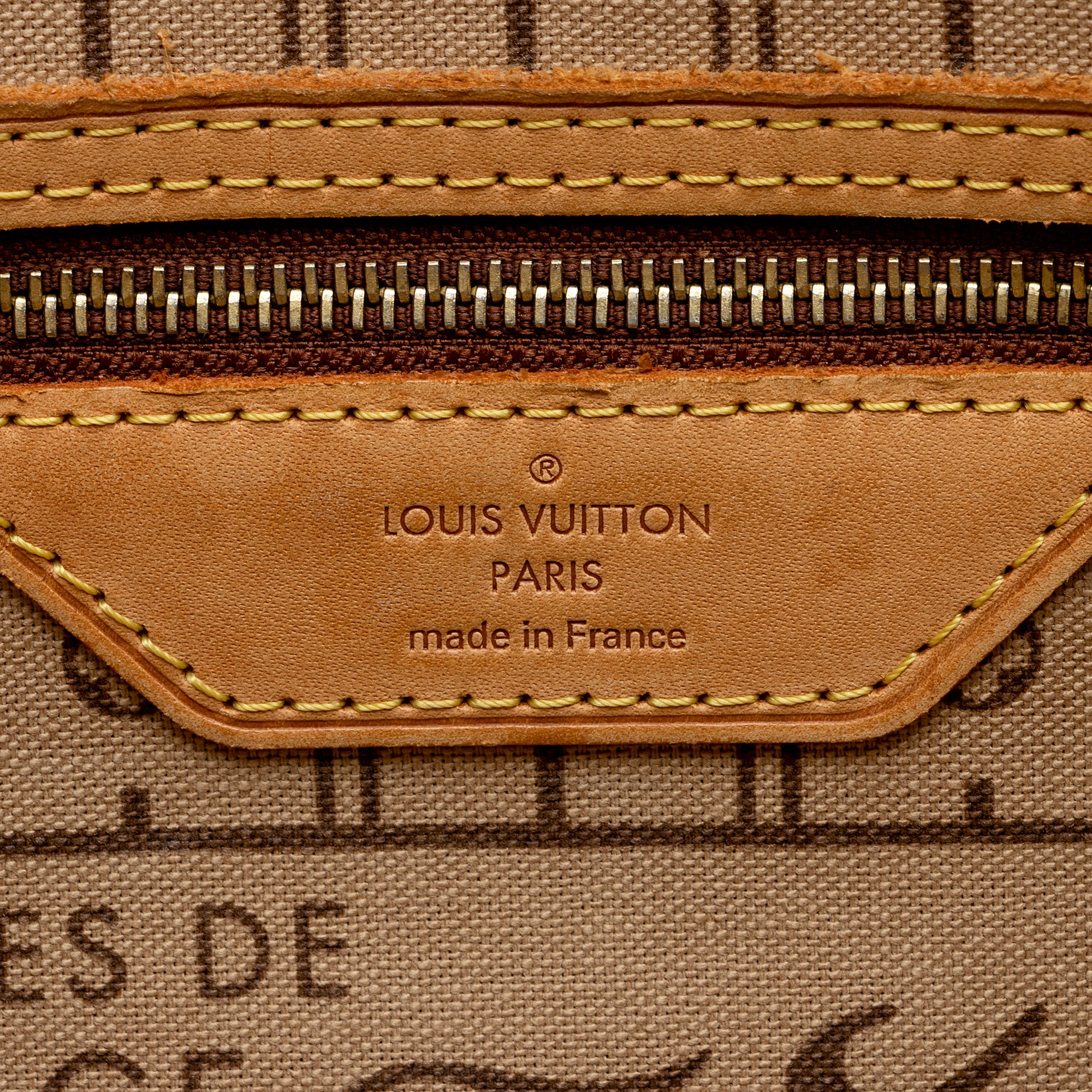 Louis Vuitton Monogram Canvas Neverfull PM Tote (SHF-s5qFrS)