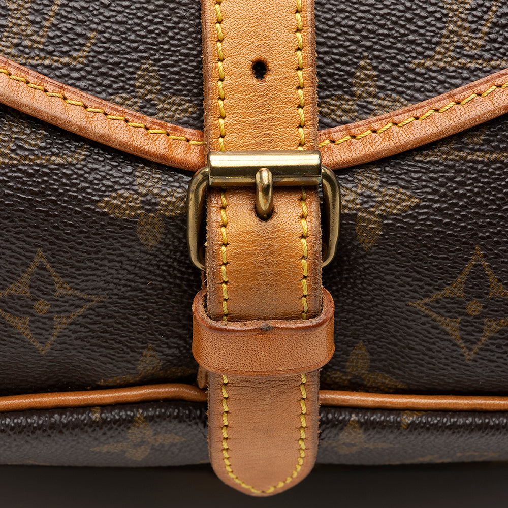Louis Vuitton Vintage Monogram Canvas Saumur 30 Messenger Bag - FINAL SALE (SHF-20345)