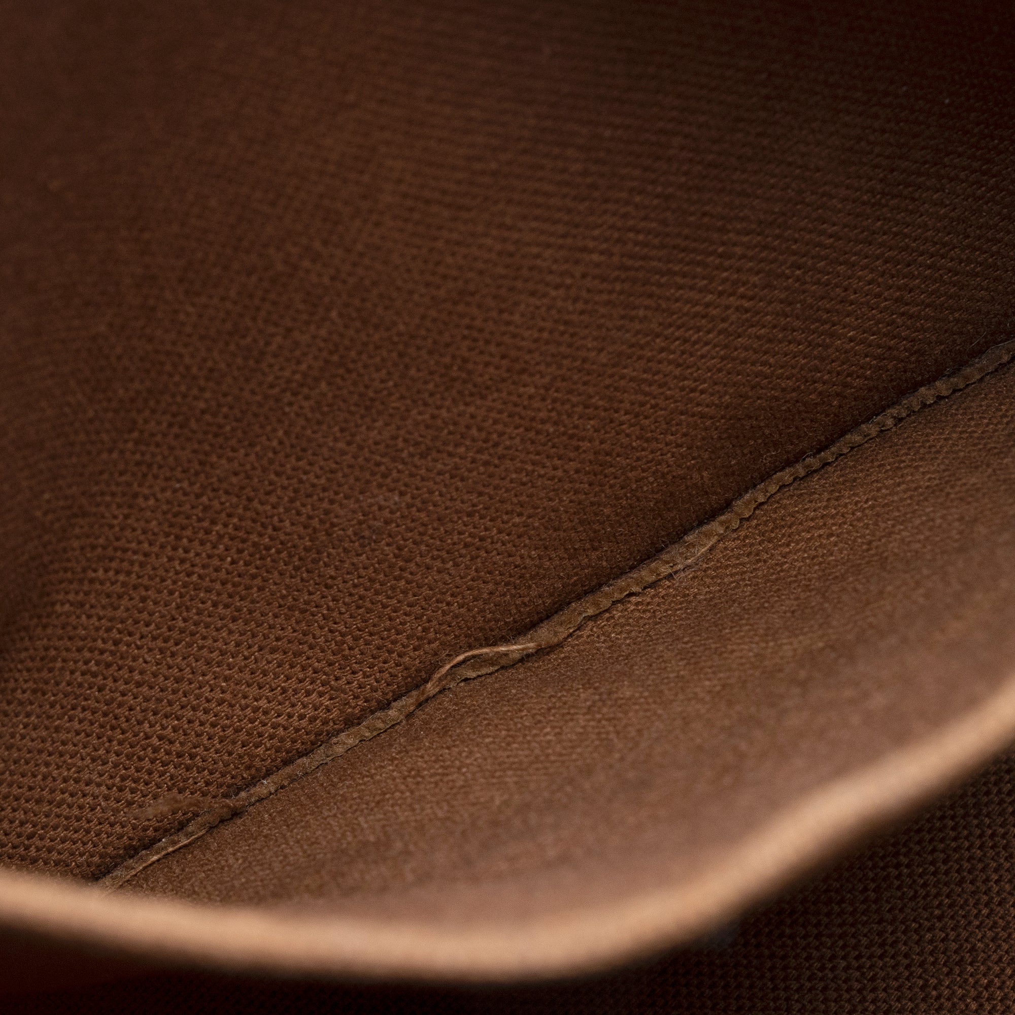 Louis Vuitton Monogram Canvas Tivoli PM Satchel (SHF-22572)