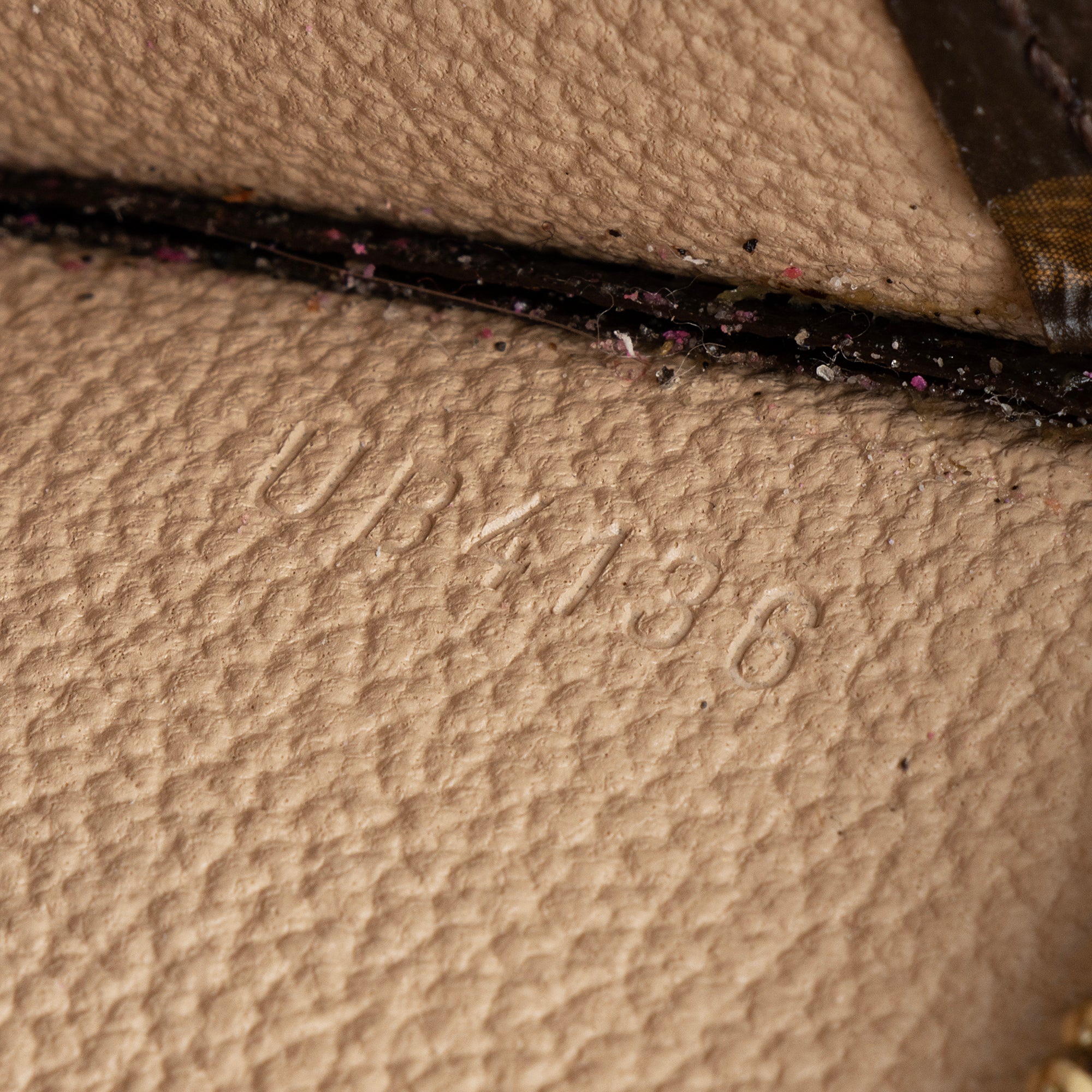 Louis Vuitton Monogram Canvas Toiletry Pouch 26 (SHF-23148)