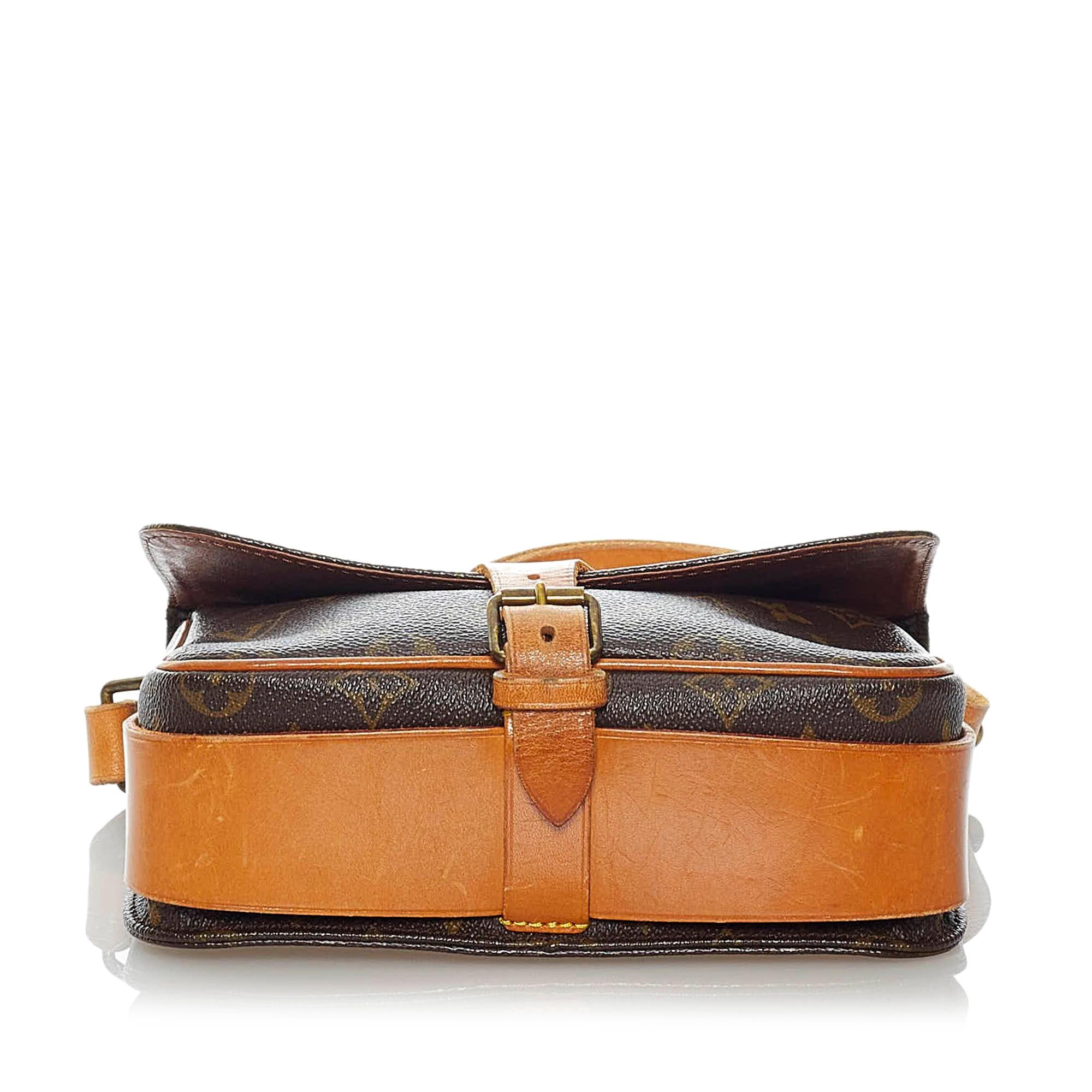 Louis Vuitton Monogram Cartouchiere MM (SHG-32476)