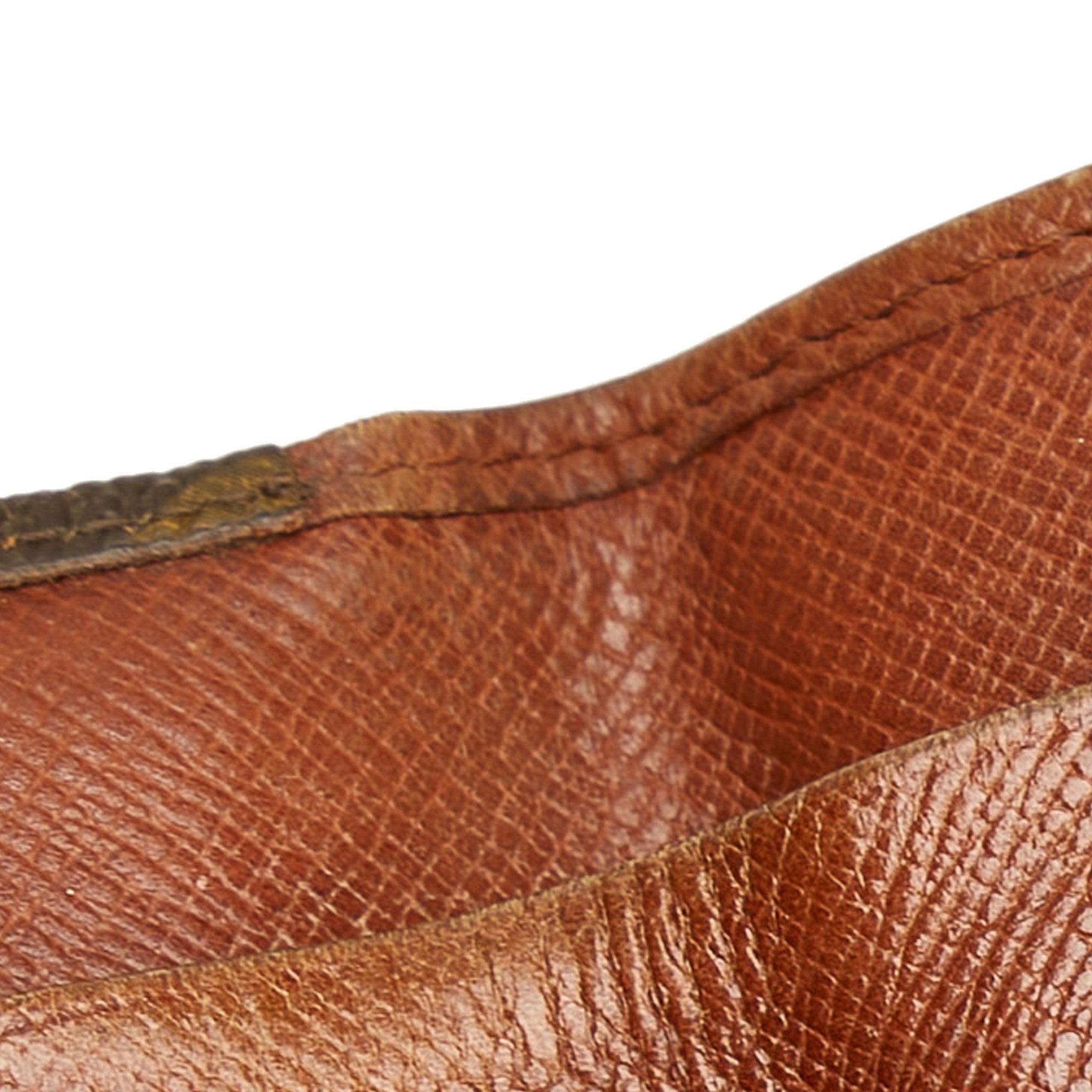 Louis Vuitton Monogram Compact Wallet (SHG-37157)