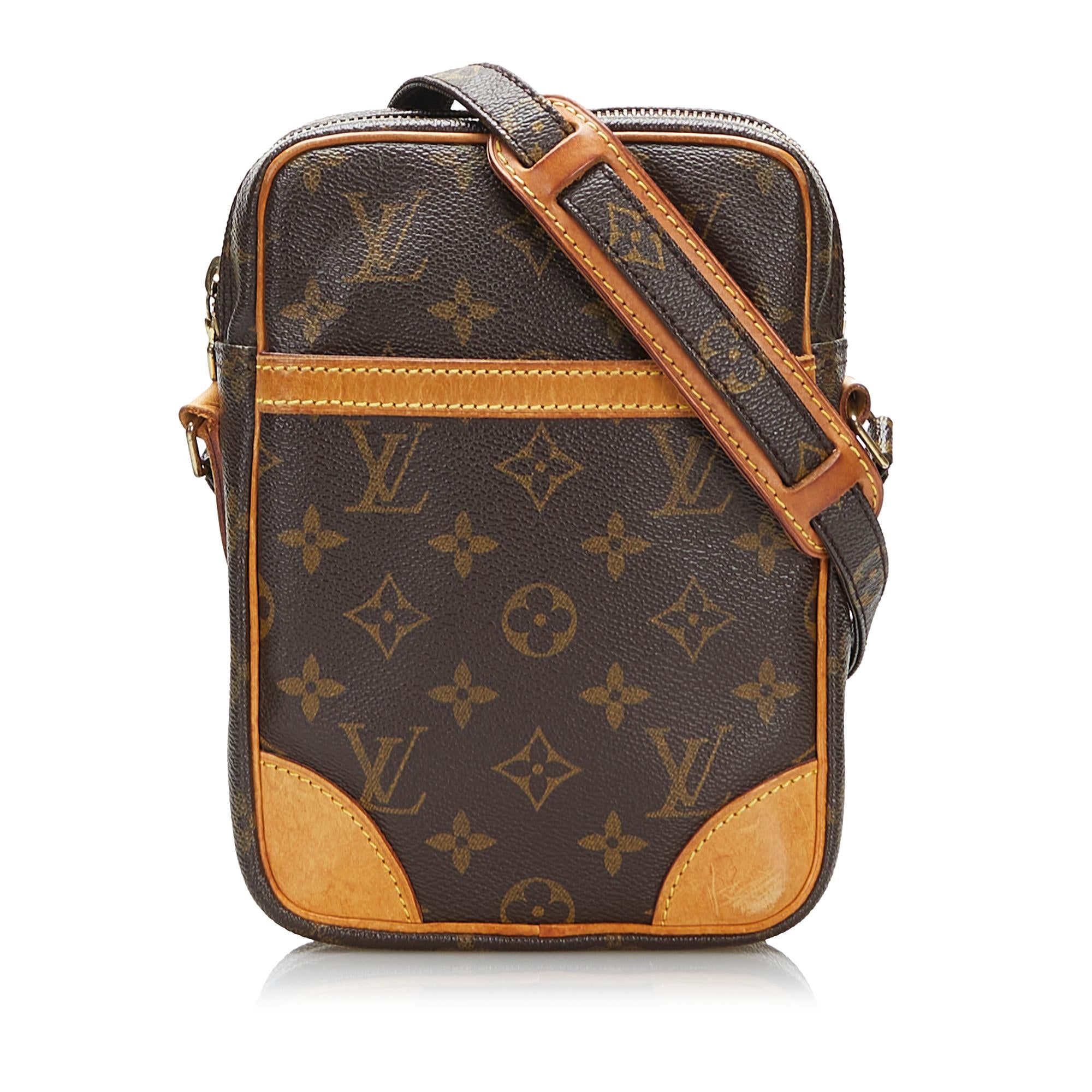 Louis Vuitton Monogram Danube (SHG-bpwMmp)