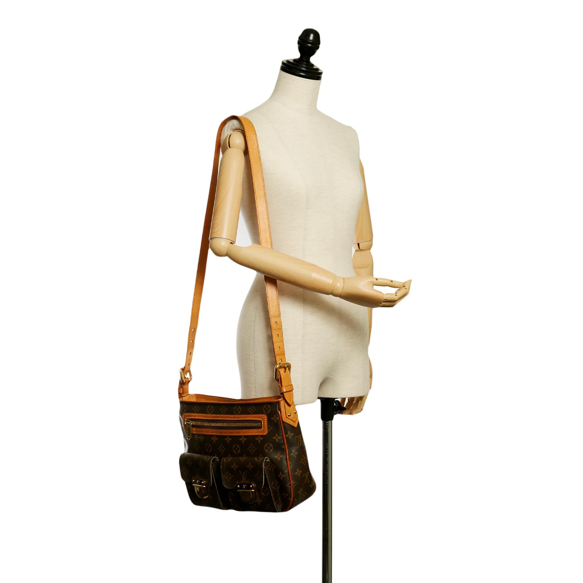 Louis Vuitton Monogram Hudson GM (SHG-30547)