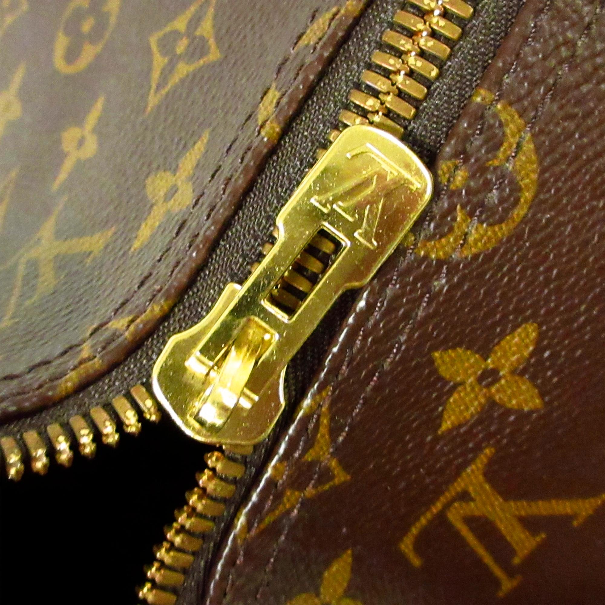 Louis Vuitton Monogram Keepall 55 (SHG-36465)