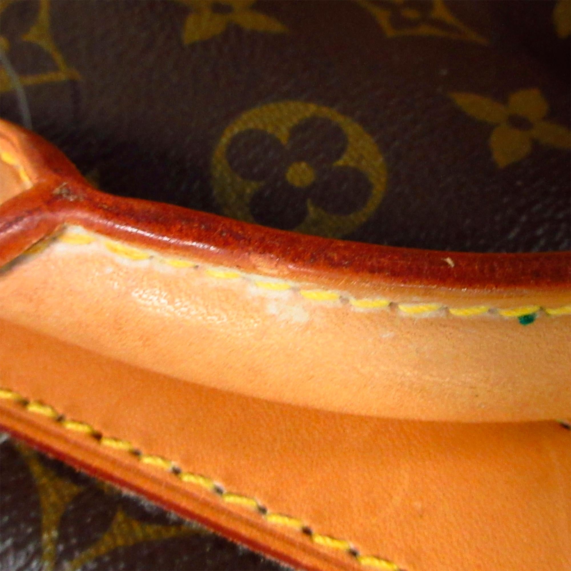 Louis Vuitton Monogram Keepall 55 (SHG-36465)