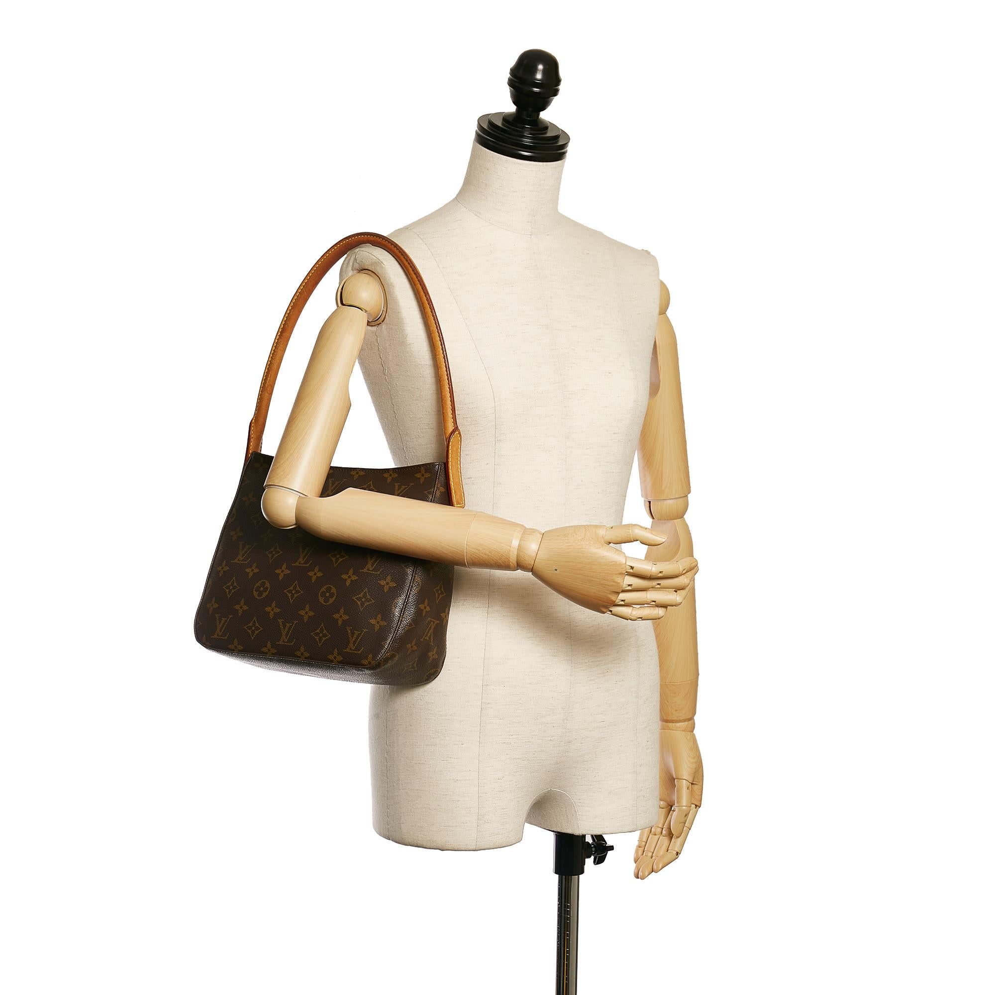 Louis Vuitton Monogram Looping MM (SHG-36599)