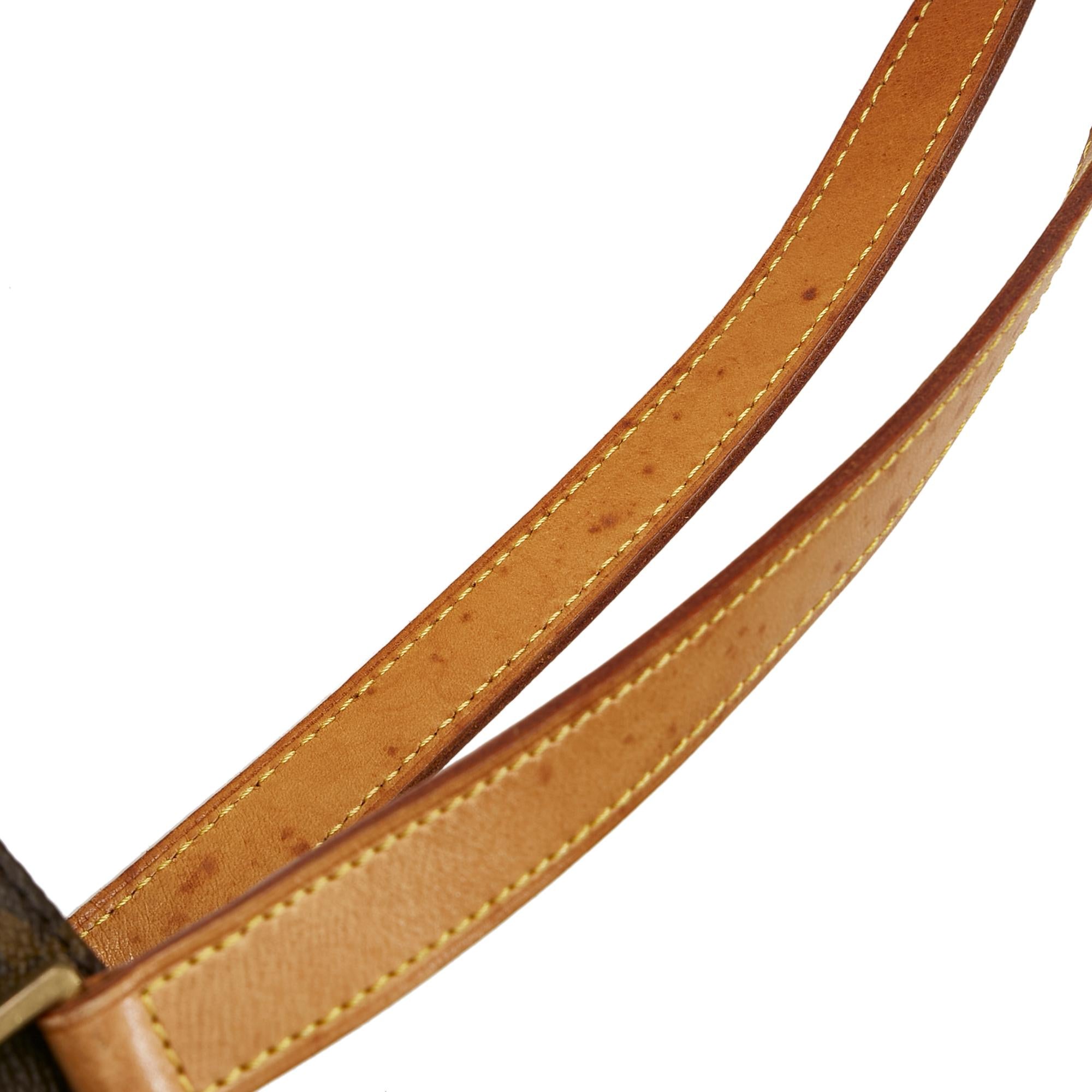 Louis Vuitton Monogram Luco (SHG-FgJeW7)