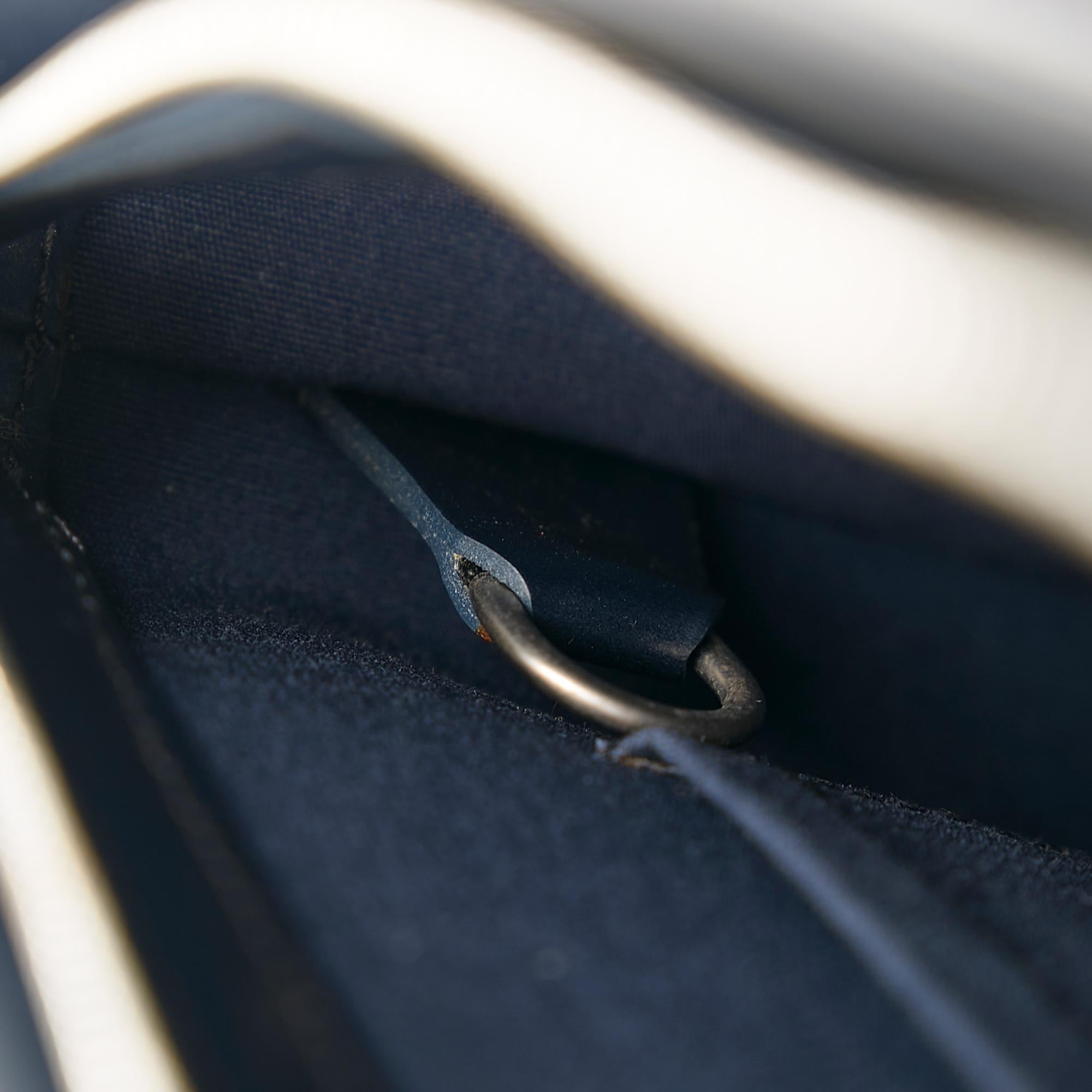 Louis Vuitton Monogram Mat Allston (SHG-37032)