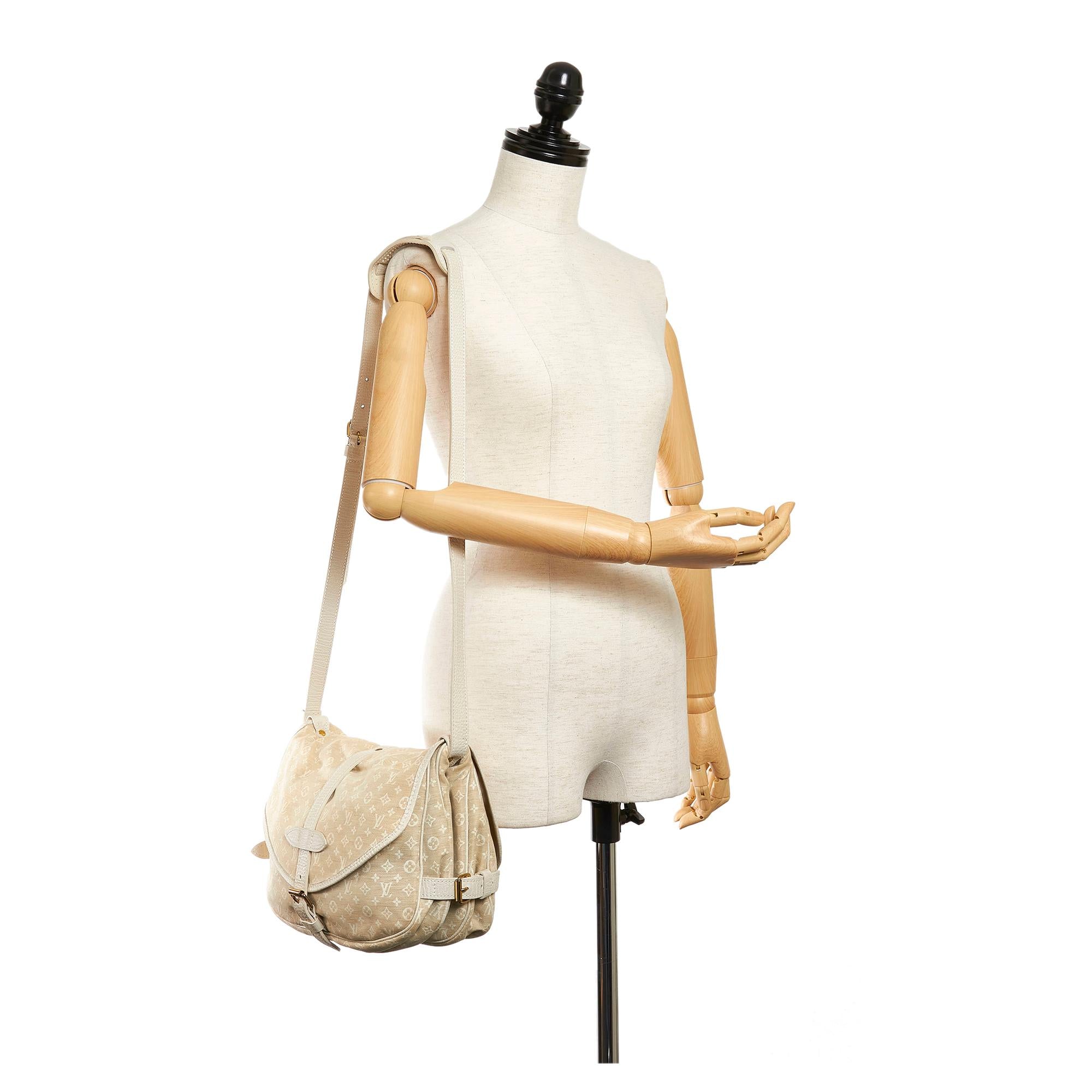 Louis Vuitton Monogram Mini Lin Saumur (SHG-29112)