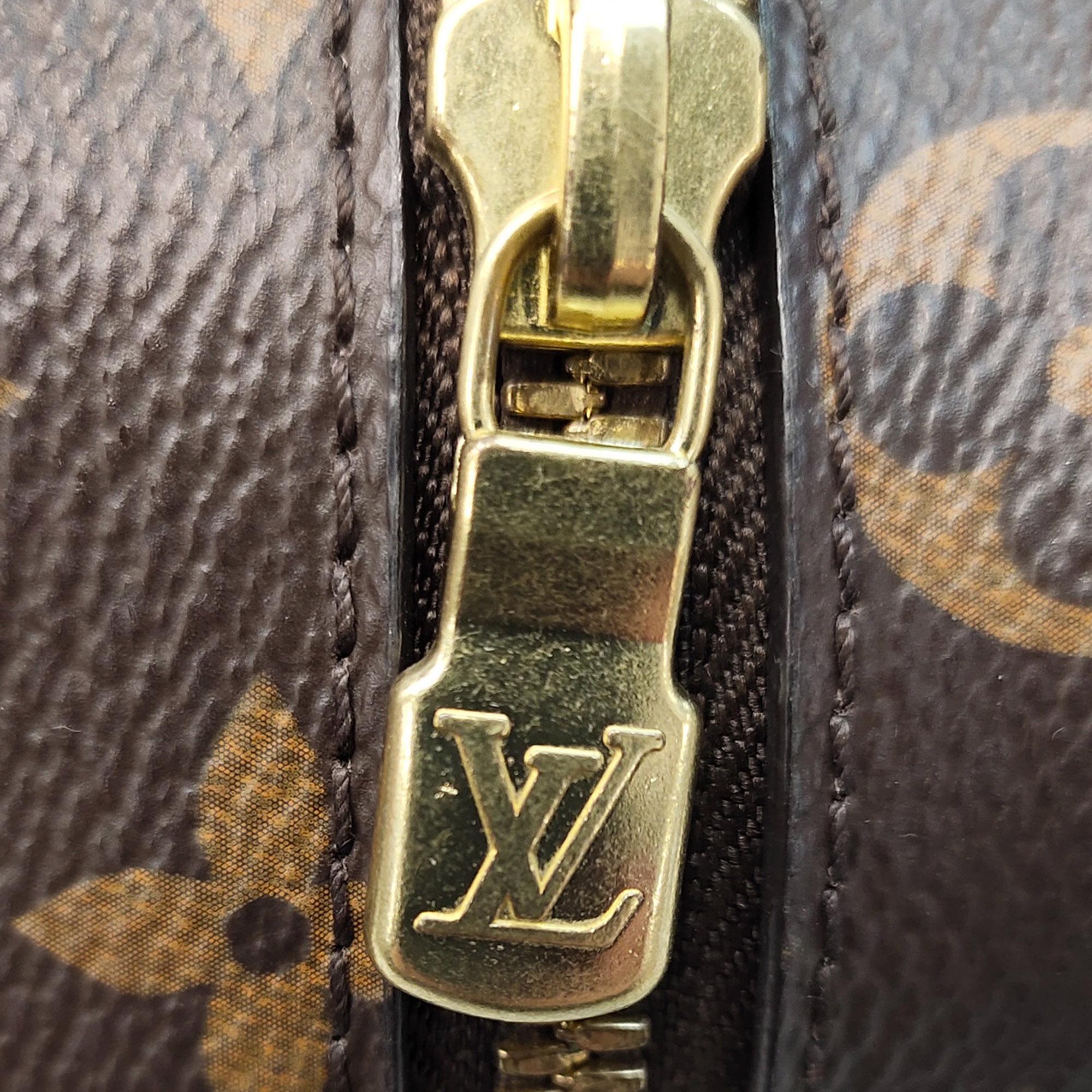 Louis Vuitton Monogram Nice Mini Toiletry Pouch (SHG-36862)