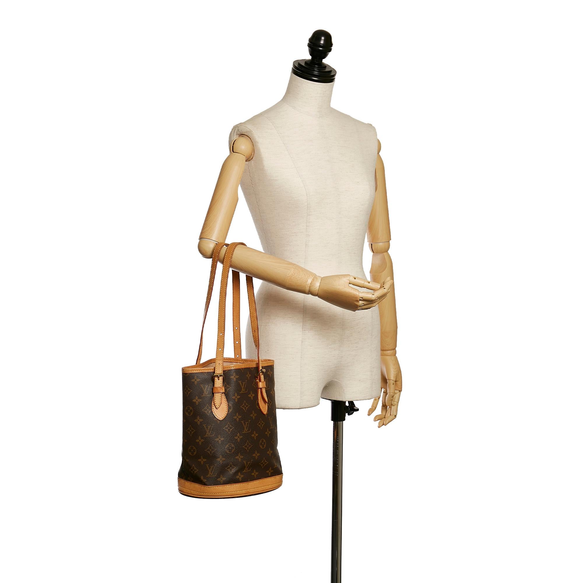 Louis Vuitton Monogram Petit Bucket (SHG-33299)