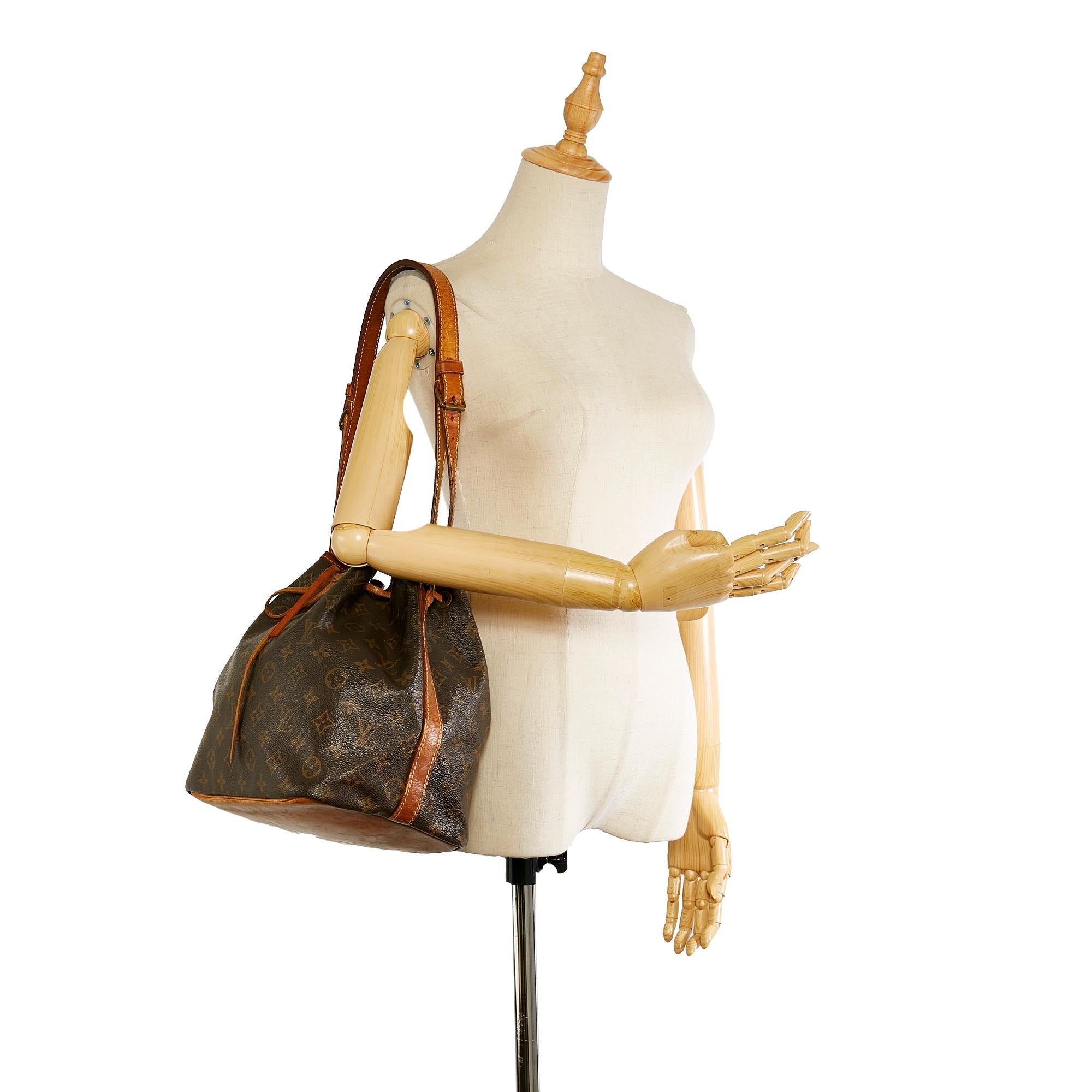 Louis Vuitton Monogram Petit Noe (SHG-24626)