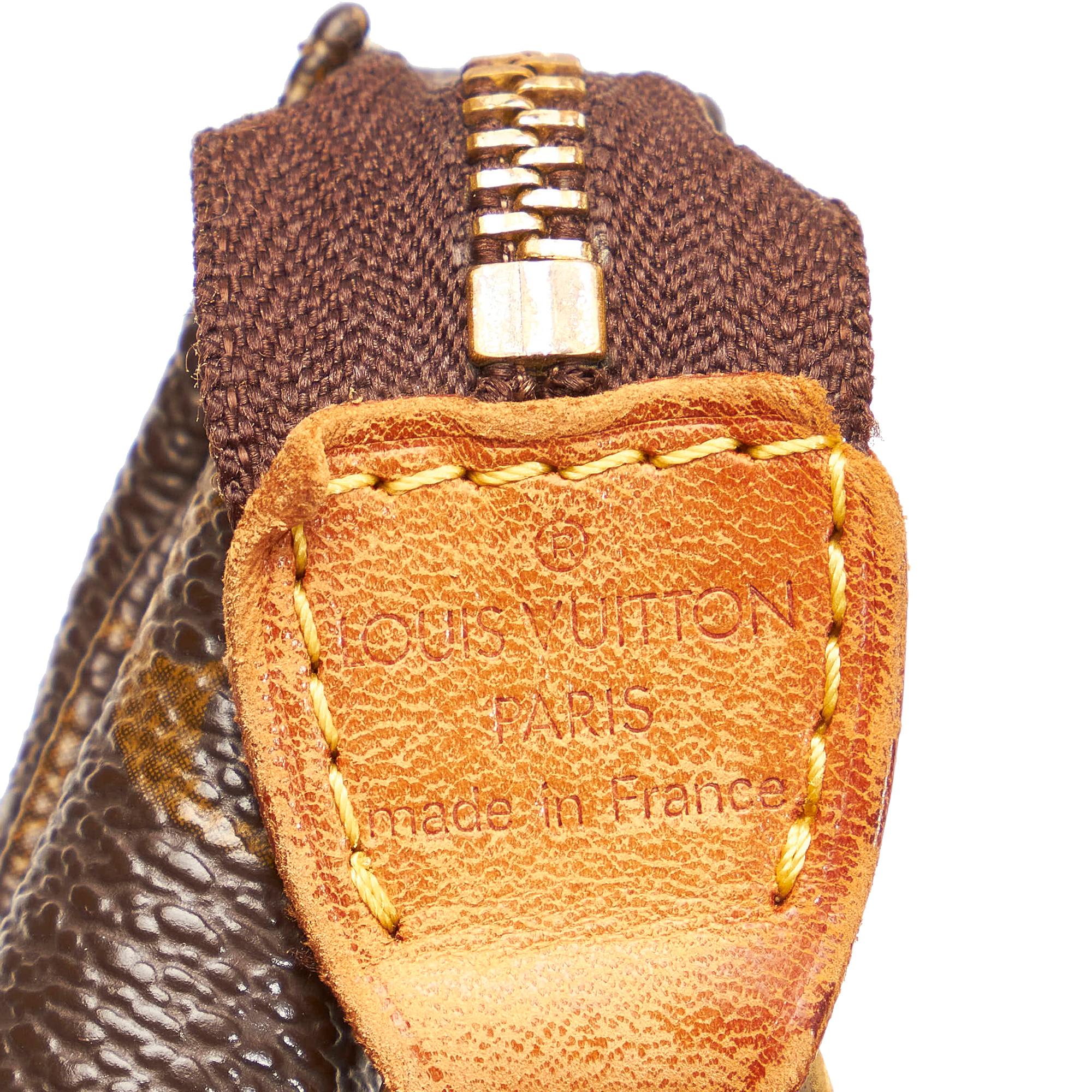 Louis Vuitton Monogram Pochette Accessoires (SHG-28071)