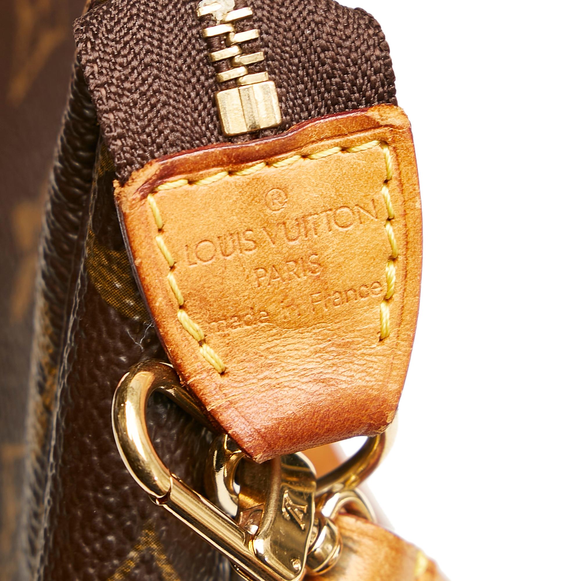 Louis Vuitton Monogram Pochette Accessoires (SHG-28609)