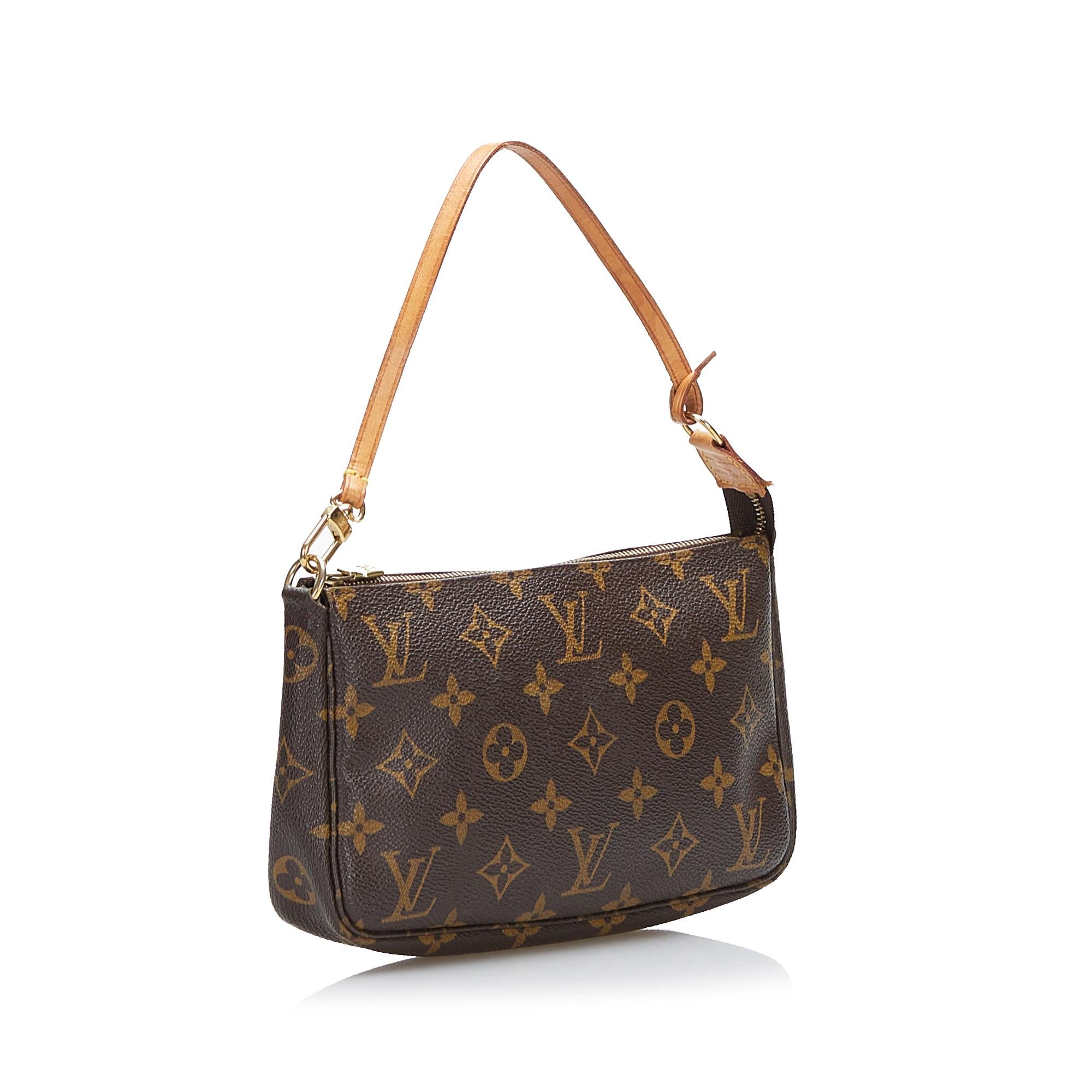 Louis Vuitton Monogram Pochette Accessoires (SHG-EdABSL)