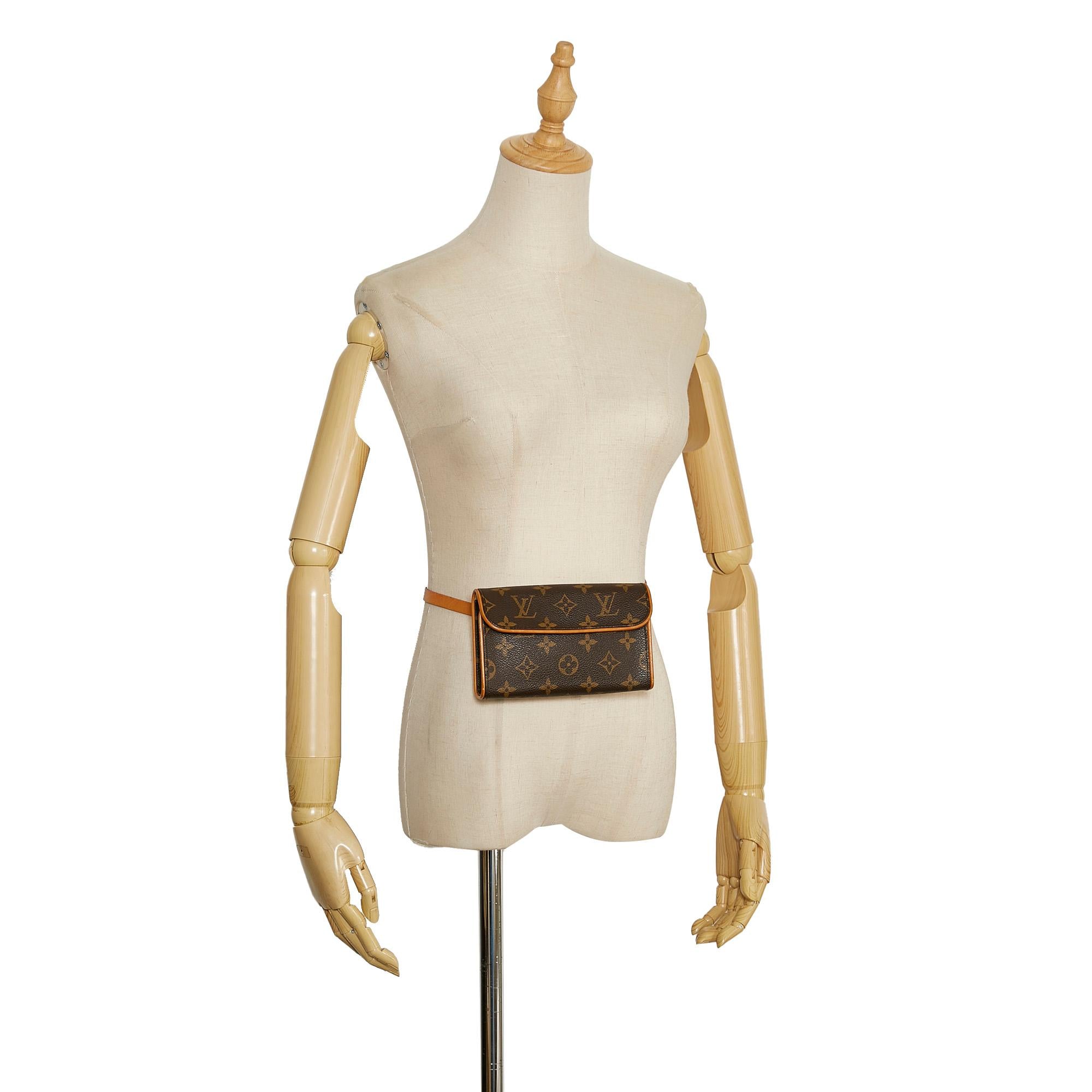 Louis Vuitton Monogram Pochette Florentine (SHG-7Mh8Sv)