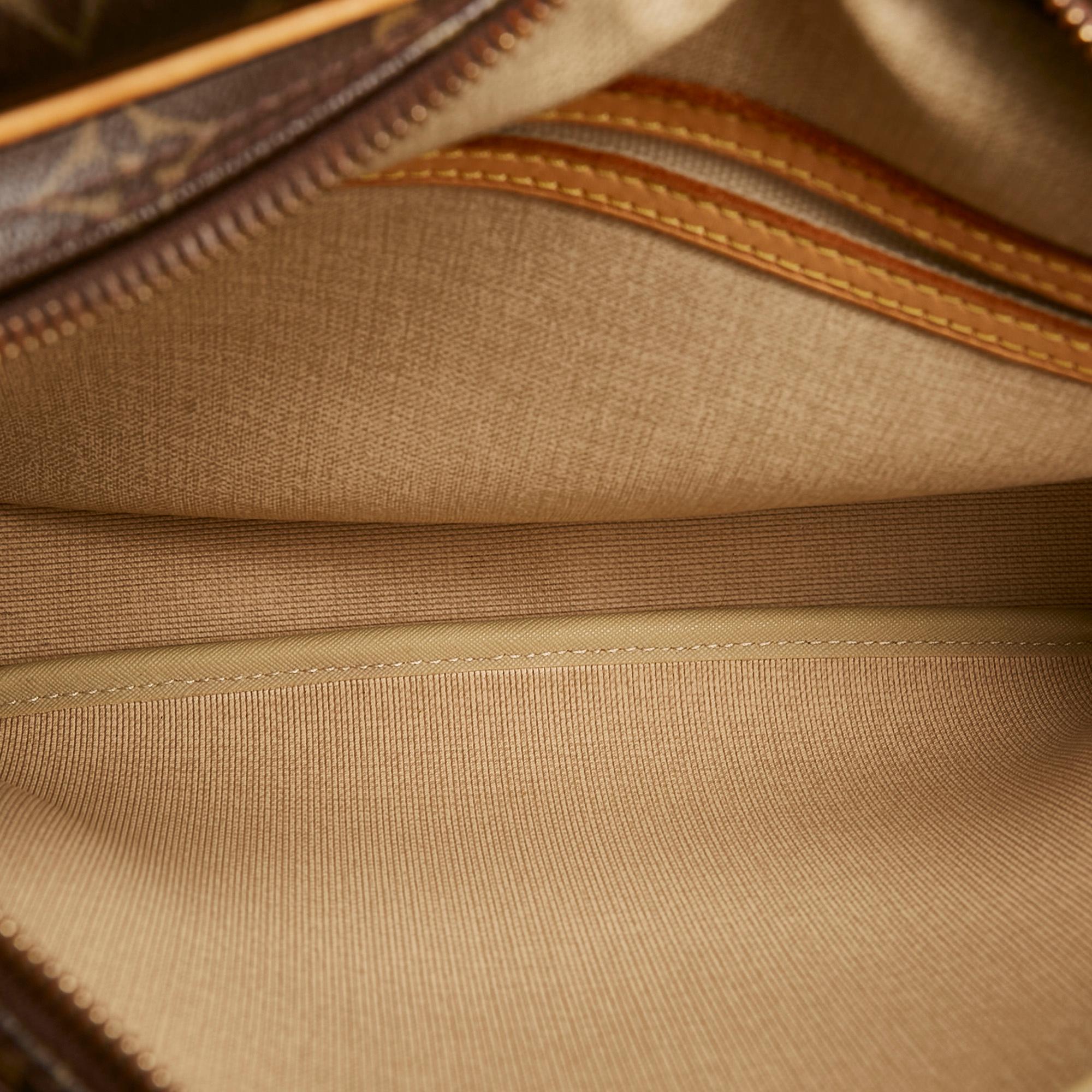 Louis Vuitton Monogram Reporter PM (SHG-36610)