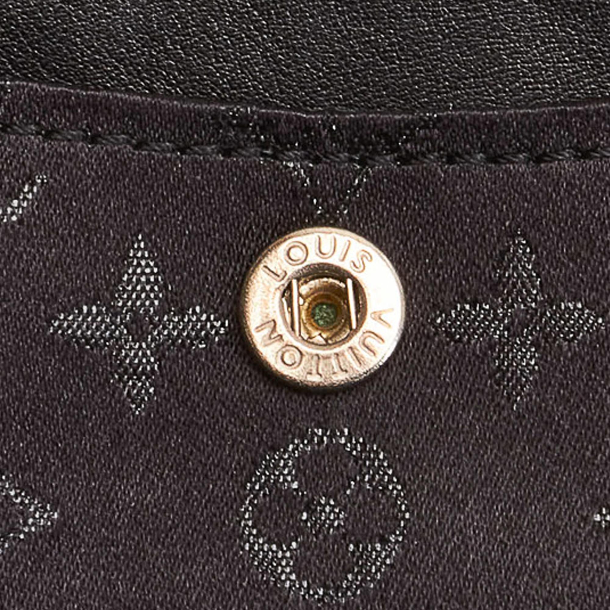 Louis Vuitton Monogram Satin Porte Monnaie Billets (SHG-29295)