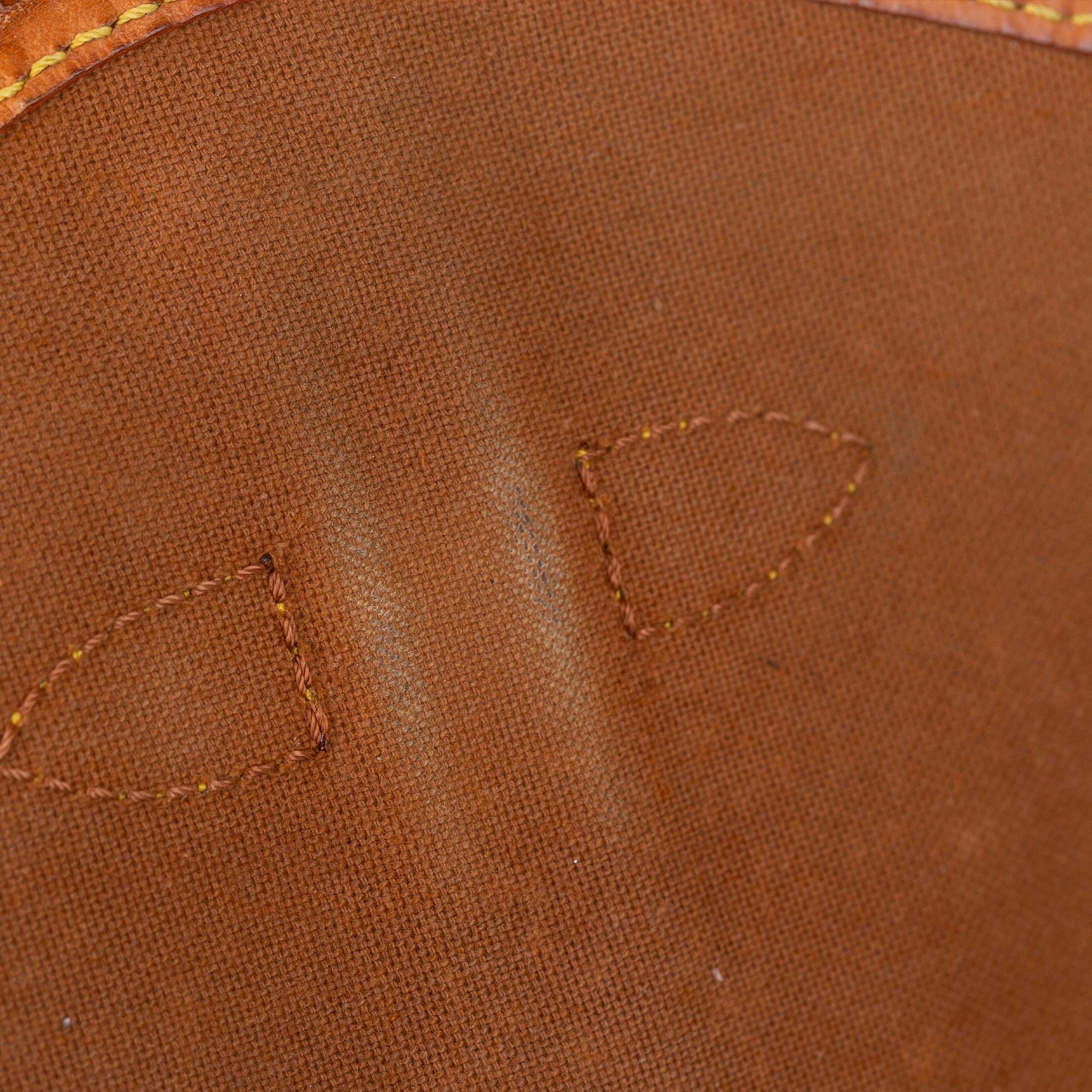 Louis Vuitton Monogram Saumur 25 (SHG-34635)