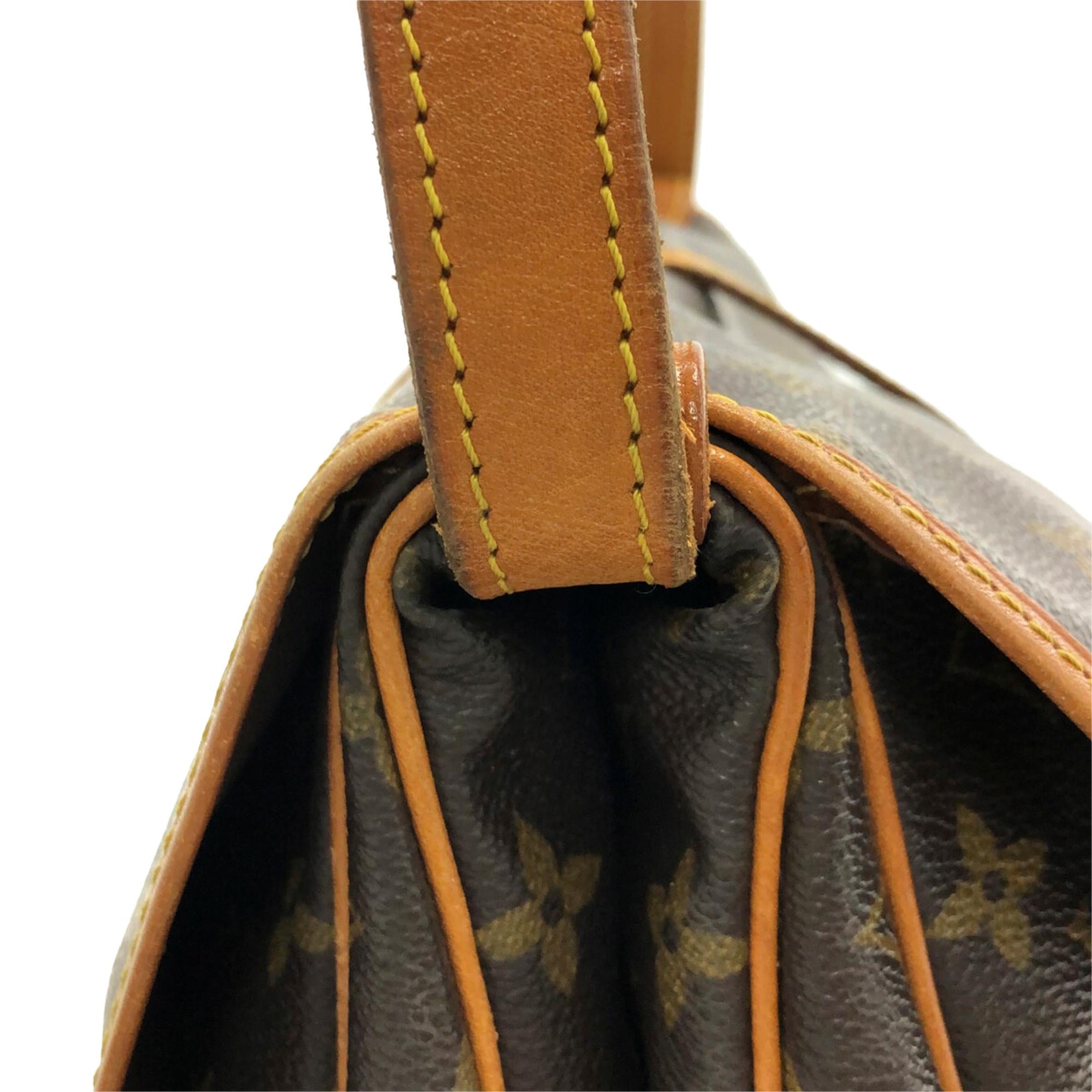 Louis Vuitton Monogram Saumur 30 (SHG-MDOti7)