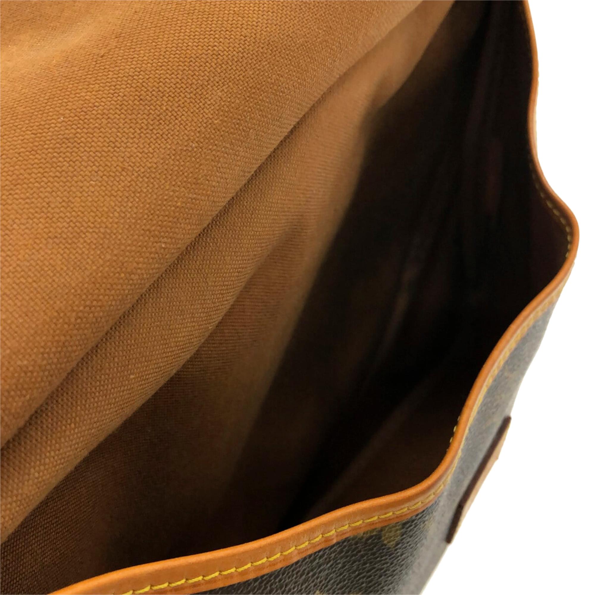 Louis Vuitton Monogram Saumur 30 (SHG-MDOti7)