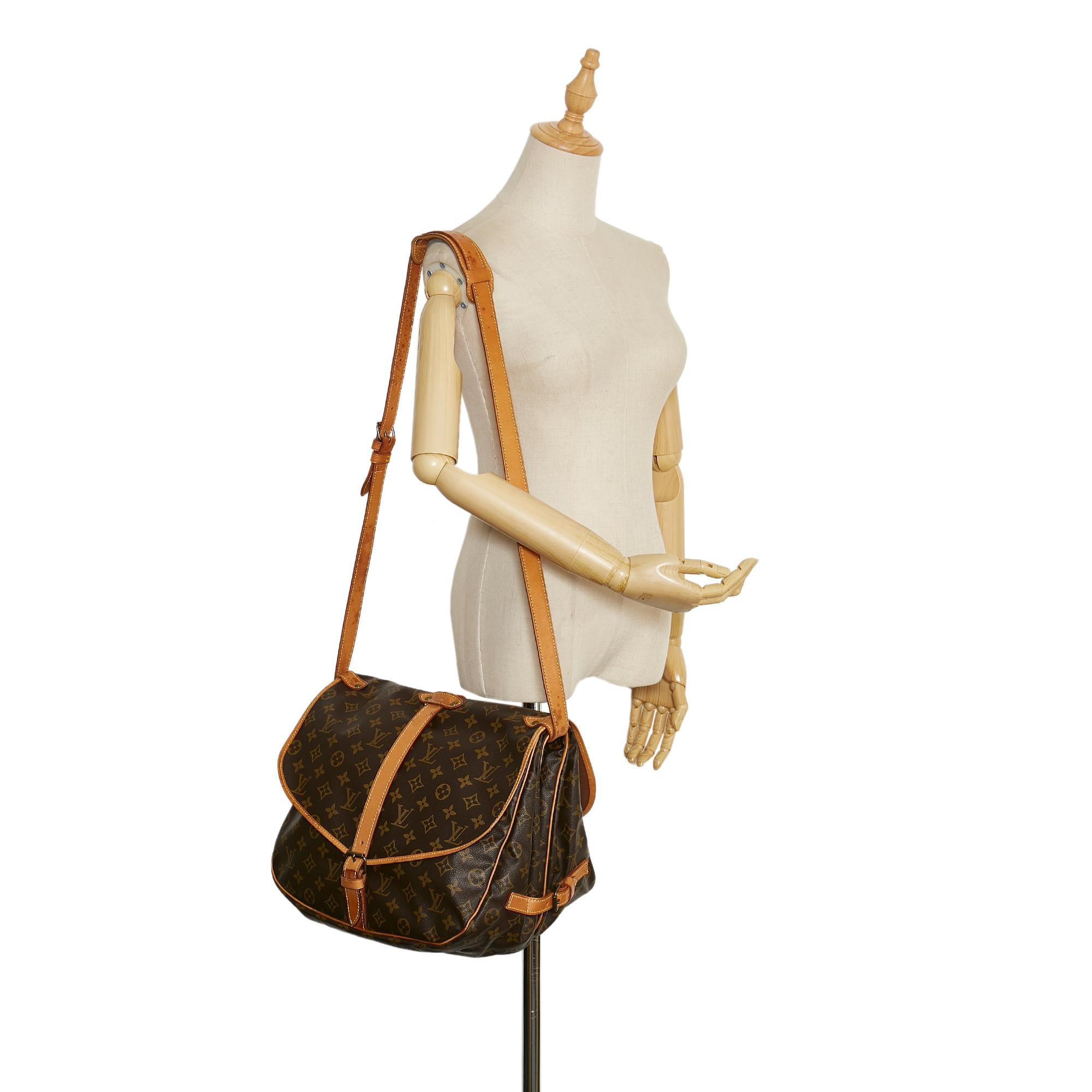 Louis Vuitton Monogram Saumur 35 (SHG-35236)