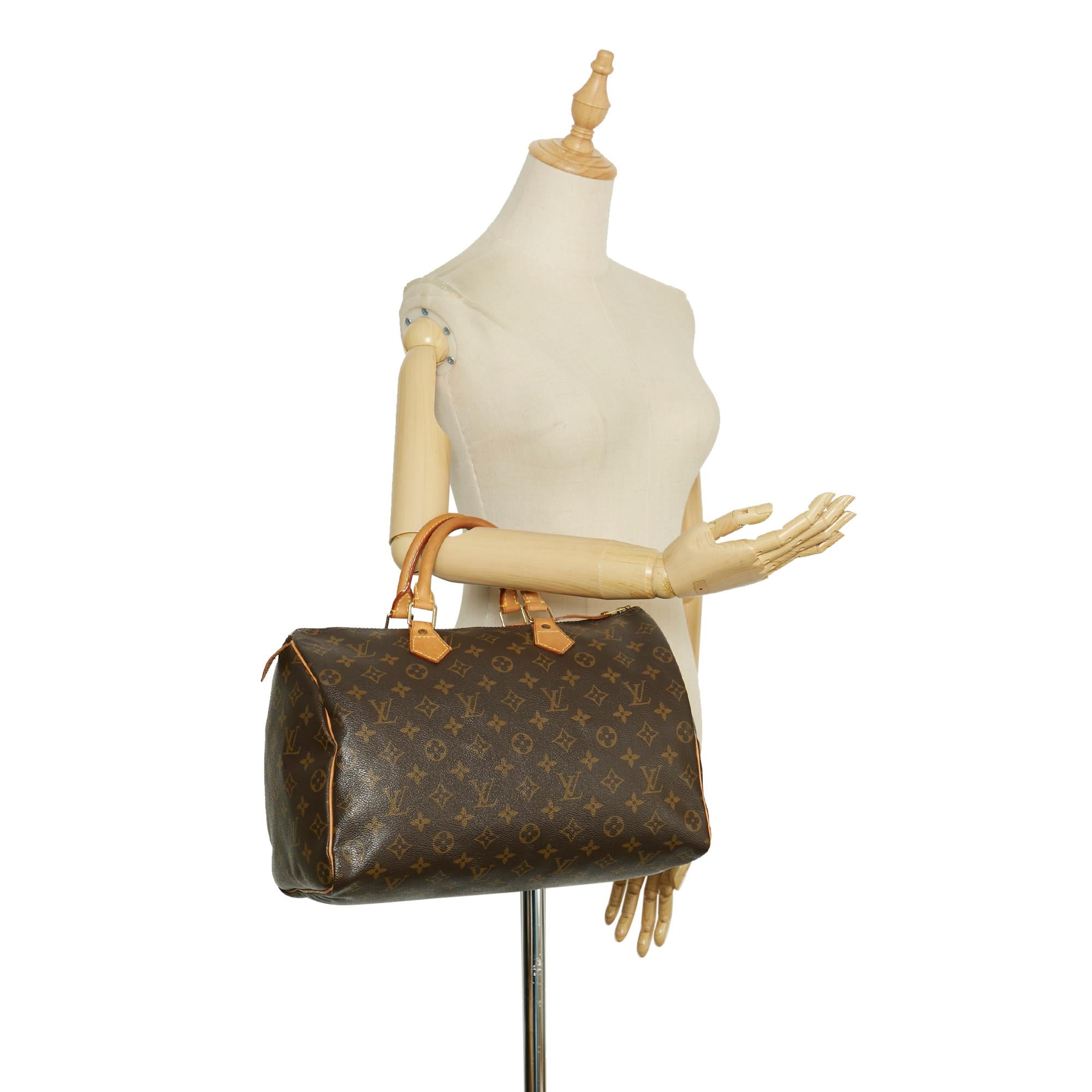 Louis Vuitton Monogram Speedy 35 (SHG-35293)