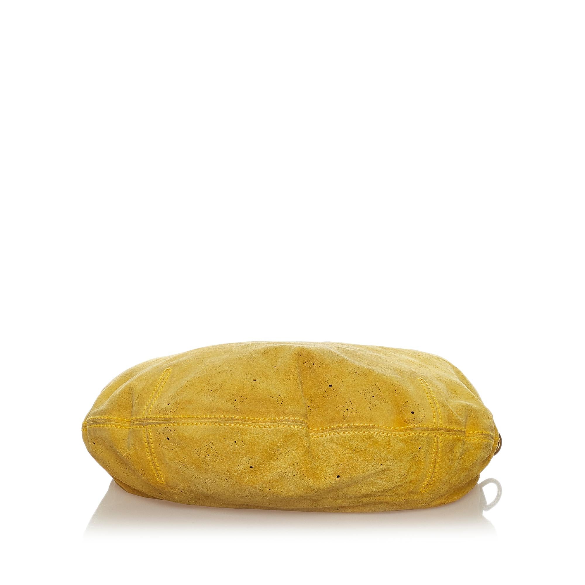 Louis Vuitton Monogram Suede Onatah GM (SHG-27199)