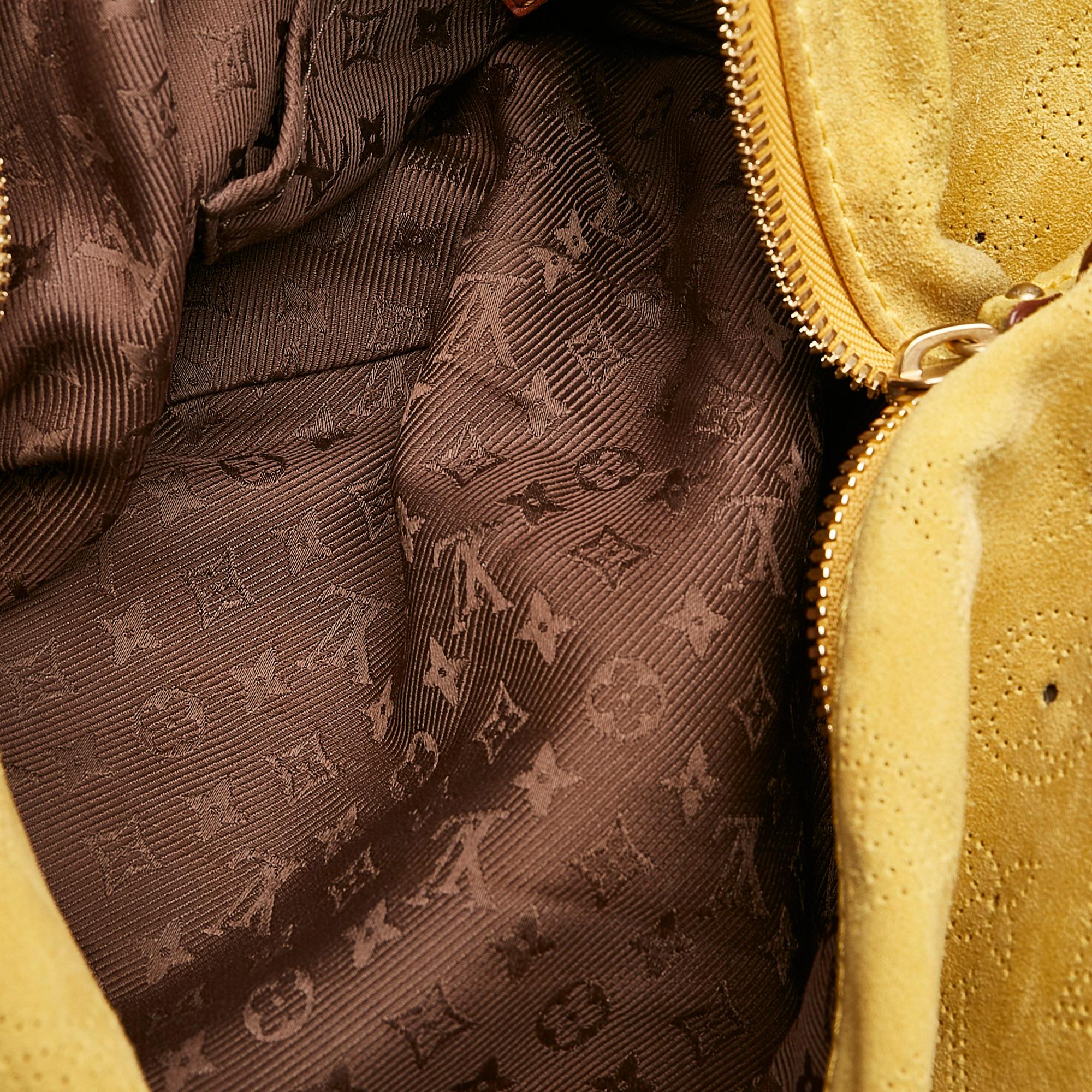 Louis Vuitton Monogram Suede Onatah GM (SHG-27199)