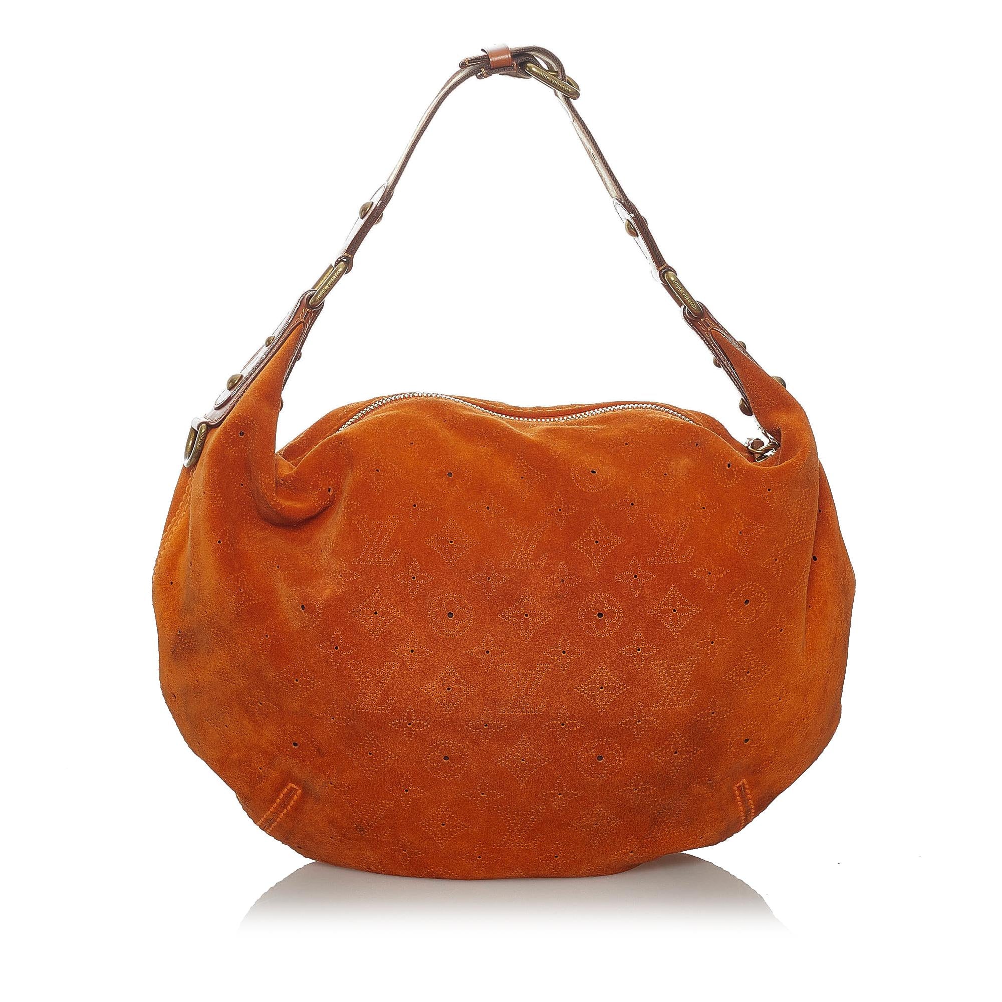 Louis Vuitton Monogram Suede Onatah GM (SHG-30056)