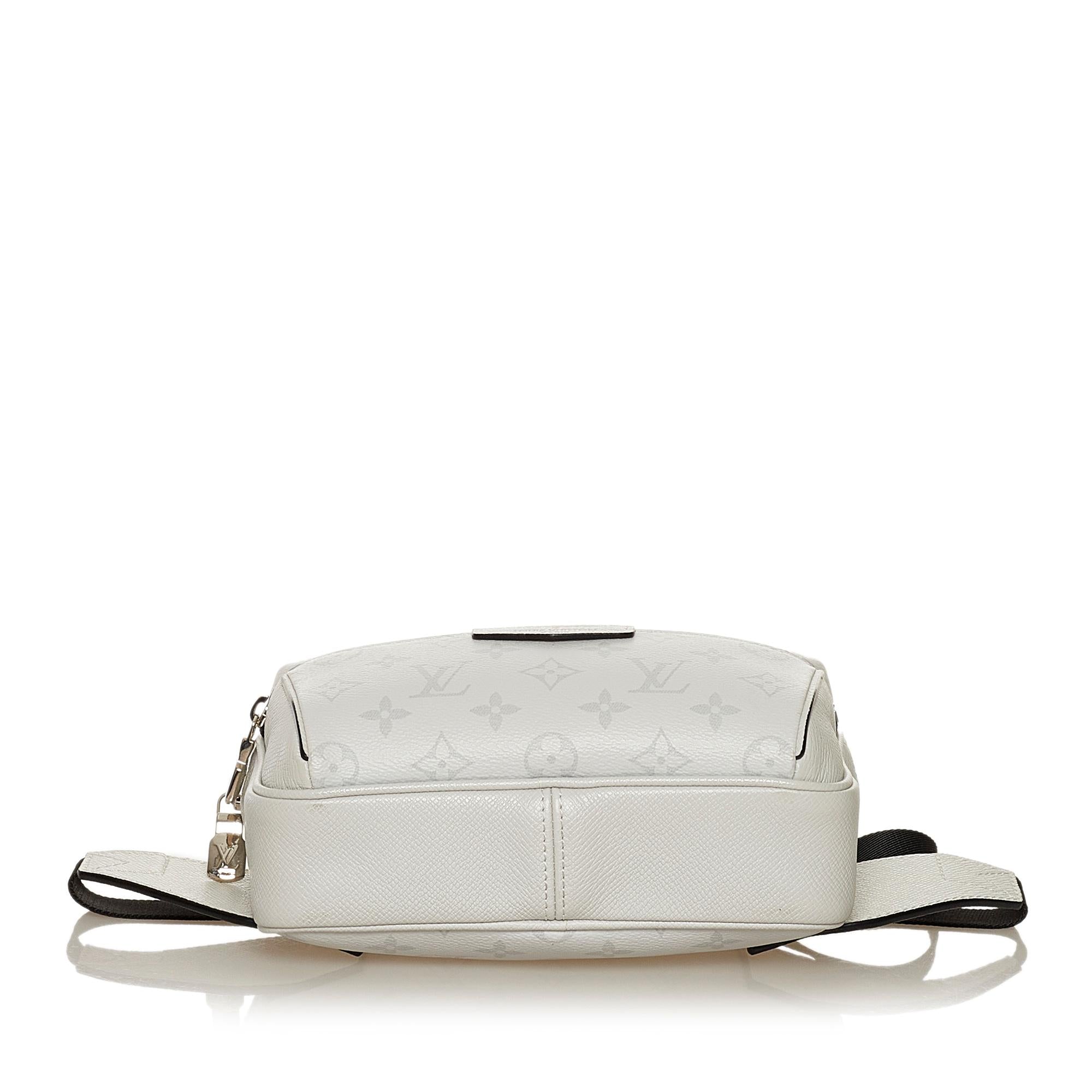 Louis Vuitton Monogram Taigarama Outdoor Bumbag (SHG-34593)