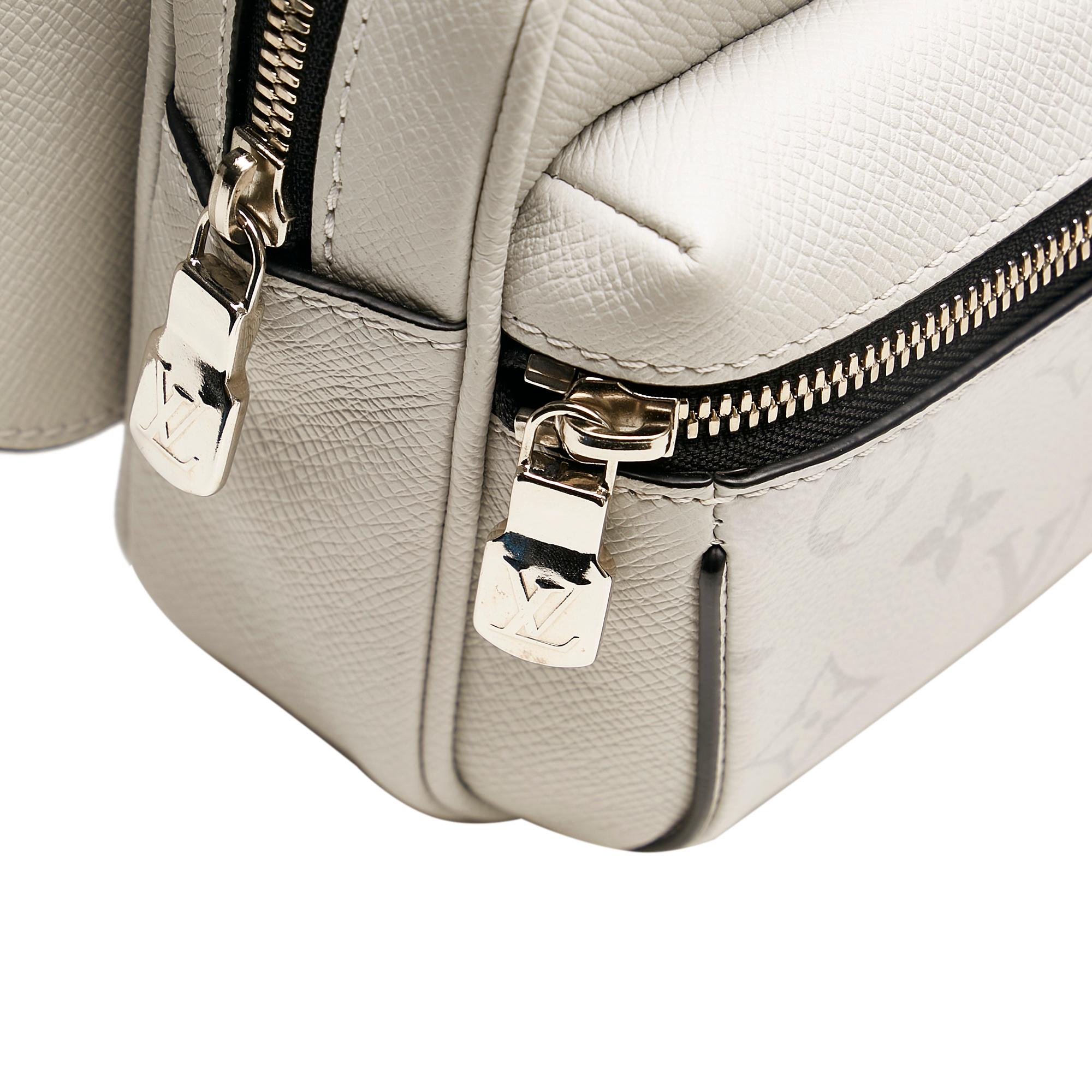 Louis Vuitton Monogram Taigarama Outdoor Bumbag (SHG-34593)