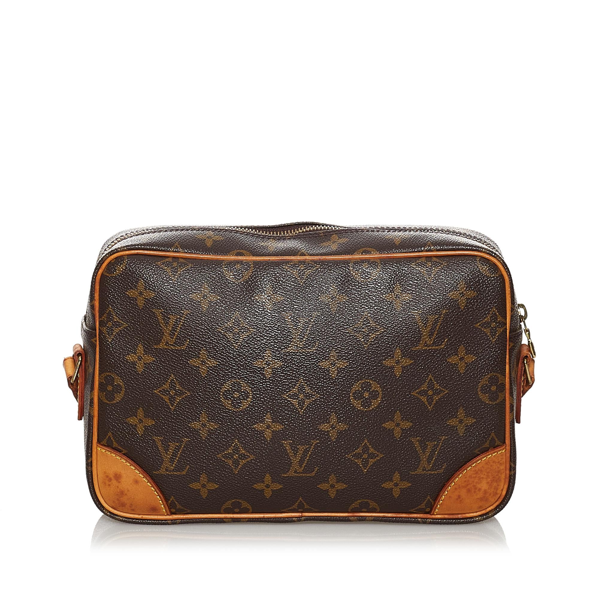 Louis Vuitton Monogram Trocadero 27 (SHG-30023)