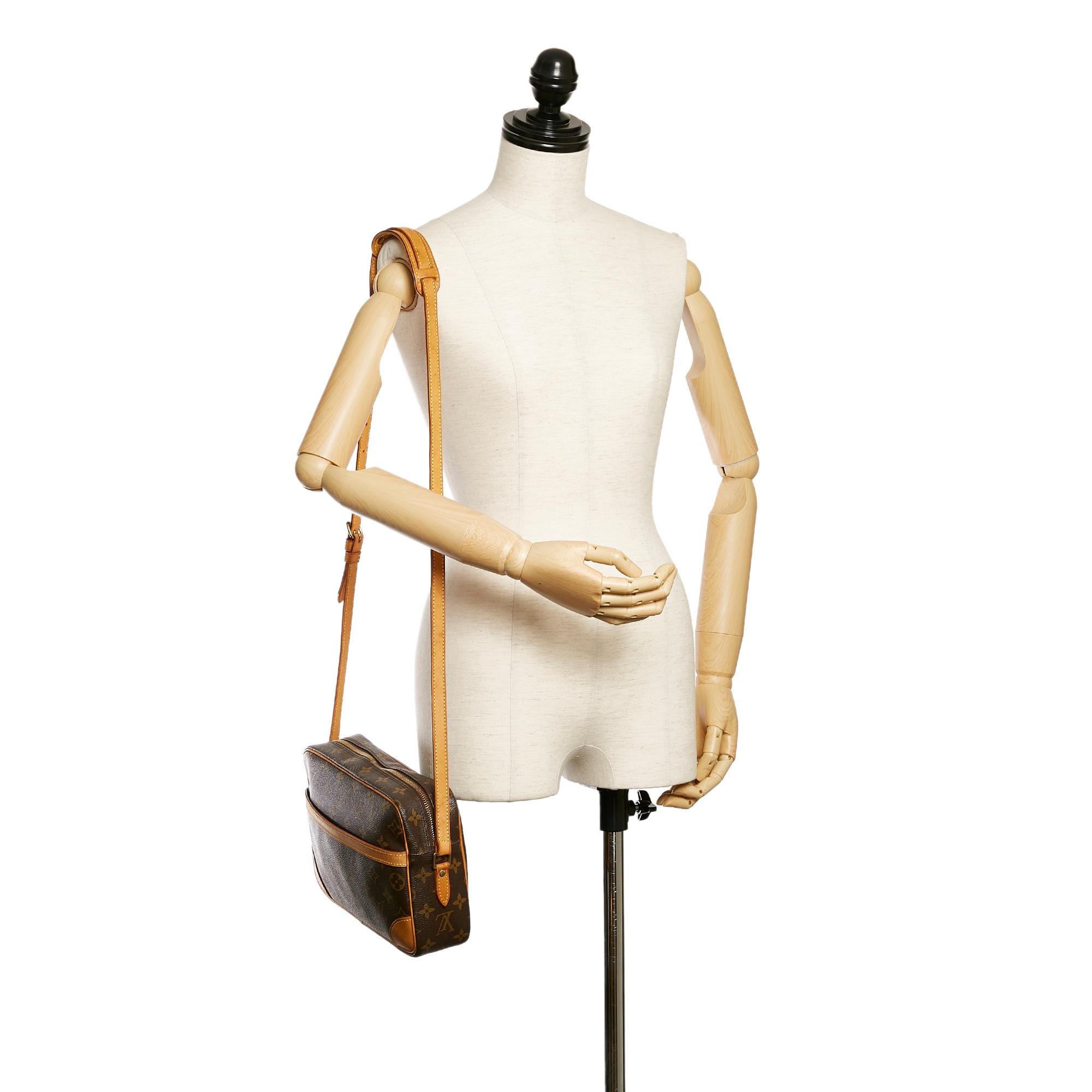 Louis Vuitton Monogram Trocadero 27 (SHG-30023)