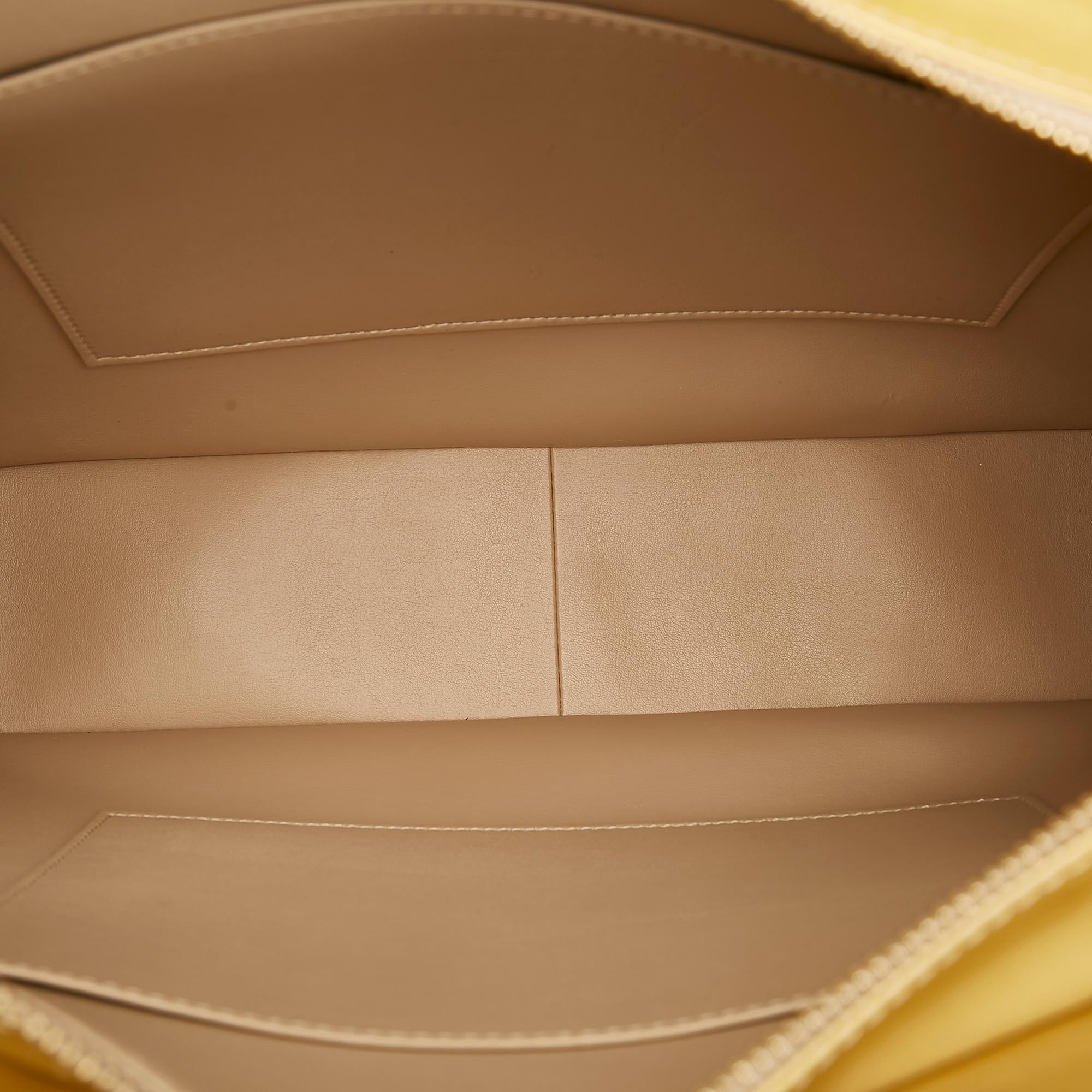 Louis Vuitton Monogram Vernis Columbus (SHG-36738)