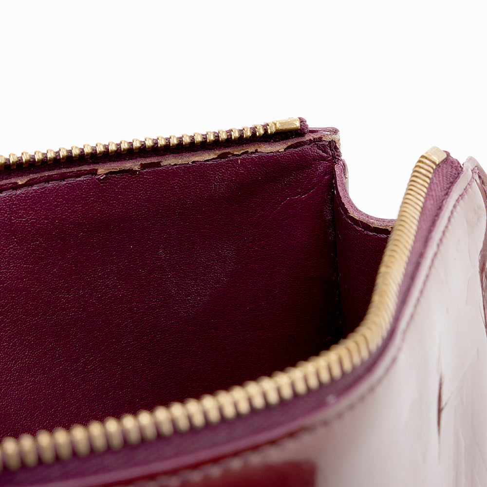 Louis Vuitton Monogram Vernis Cosmetic Pouch (SHF-18485)