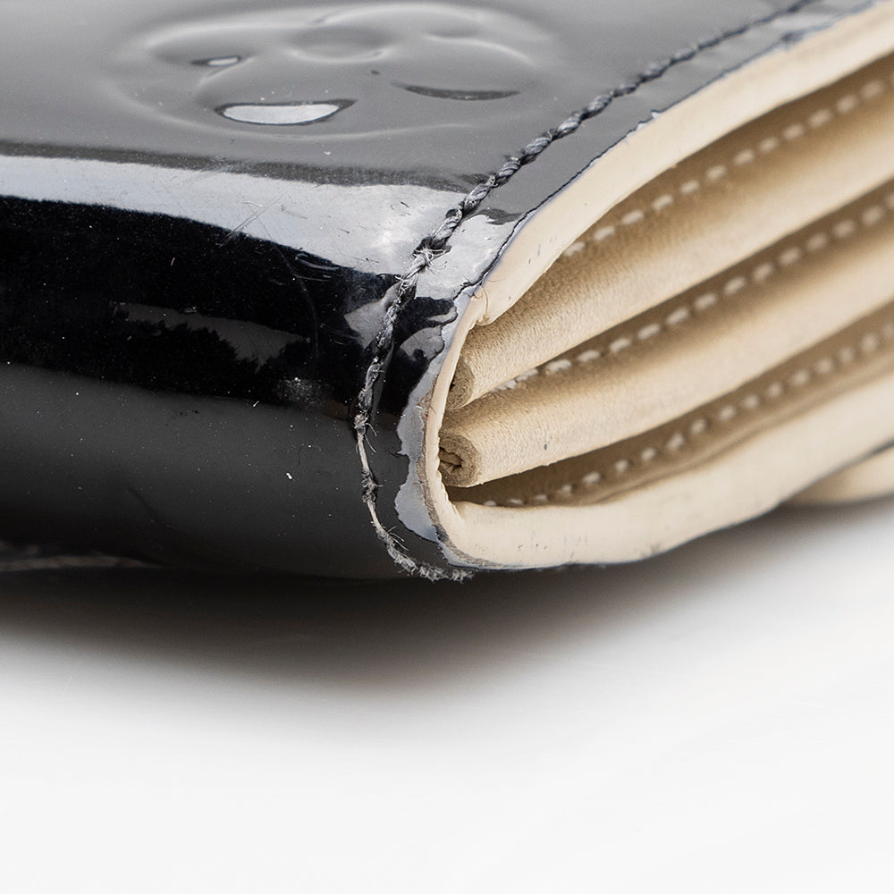 Louis Vuitton Monogram Vernis Sarah Wallet - FINAL SALE (SHF-19019)