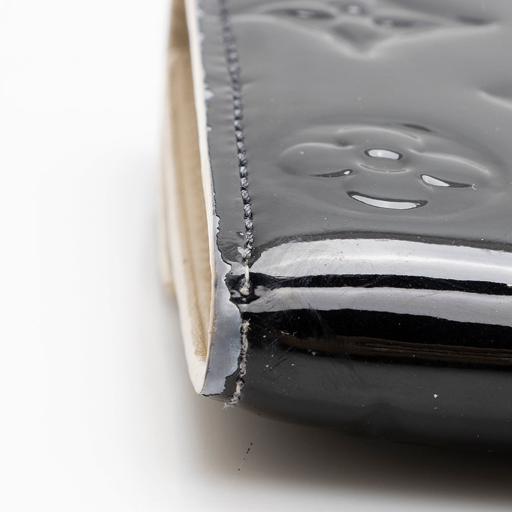 Louis Vuitton Monogram Vernis Sarah Wallet - FINAL SALE (SHF-19019)