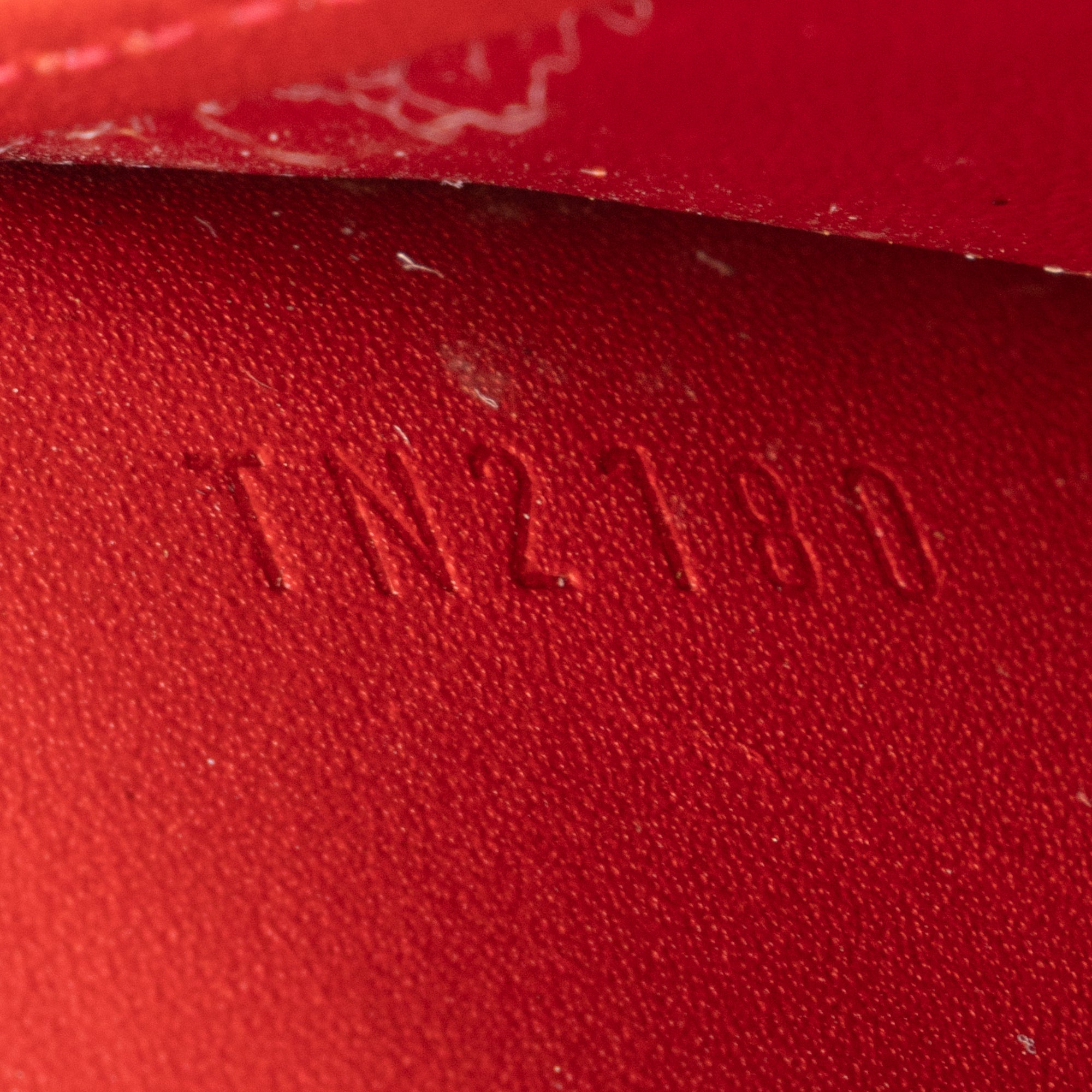 Louis Vuitton Monogram Vernis Sarah Wallet (SHF-23901)