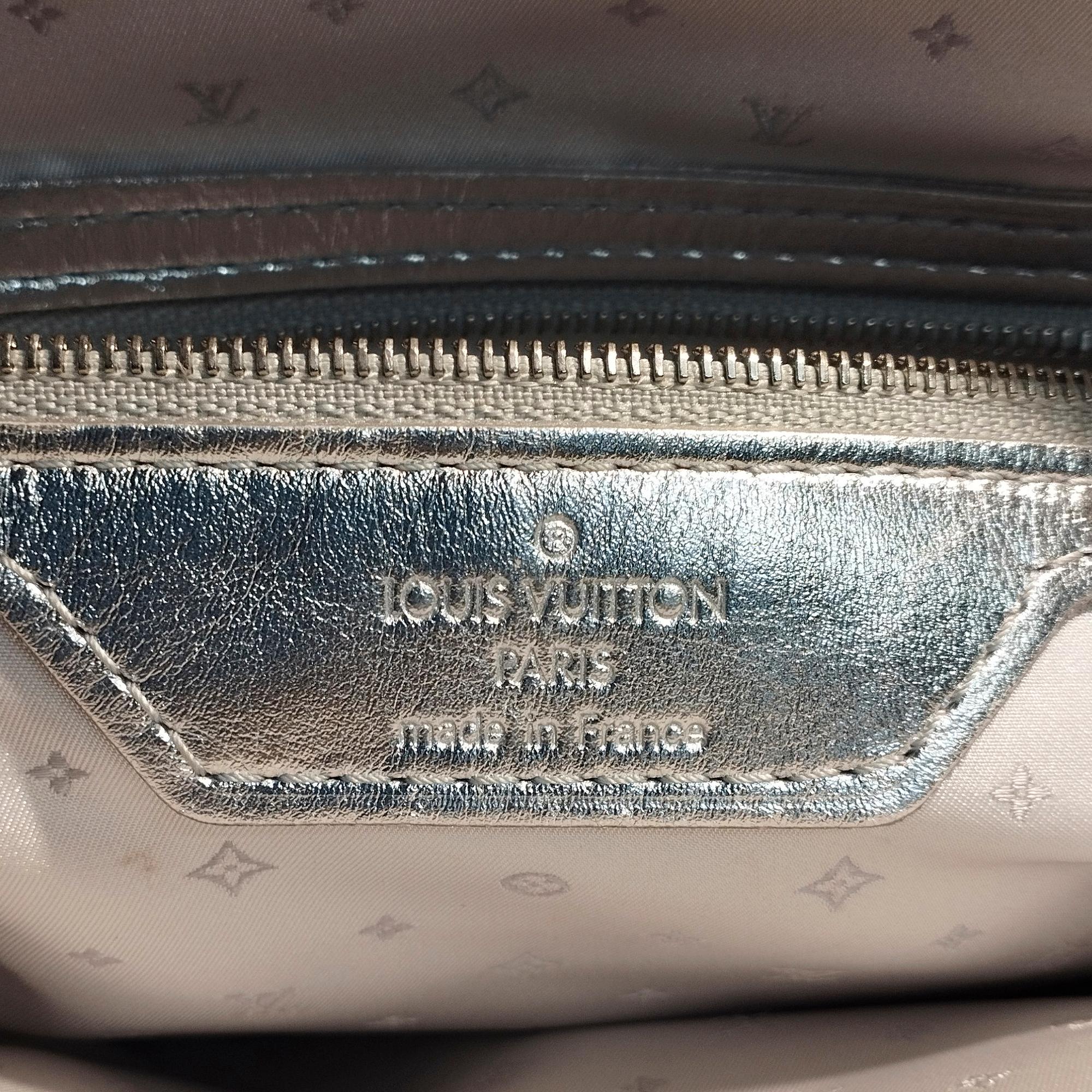 Louis Vuitton Suhali Lockit PM (SHG-37165)