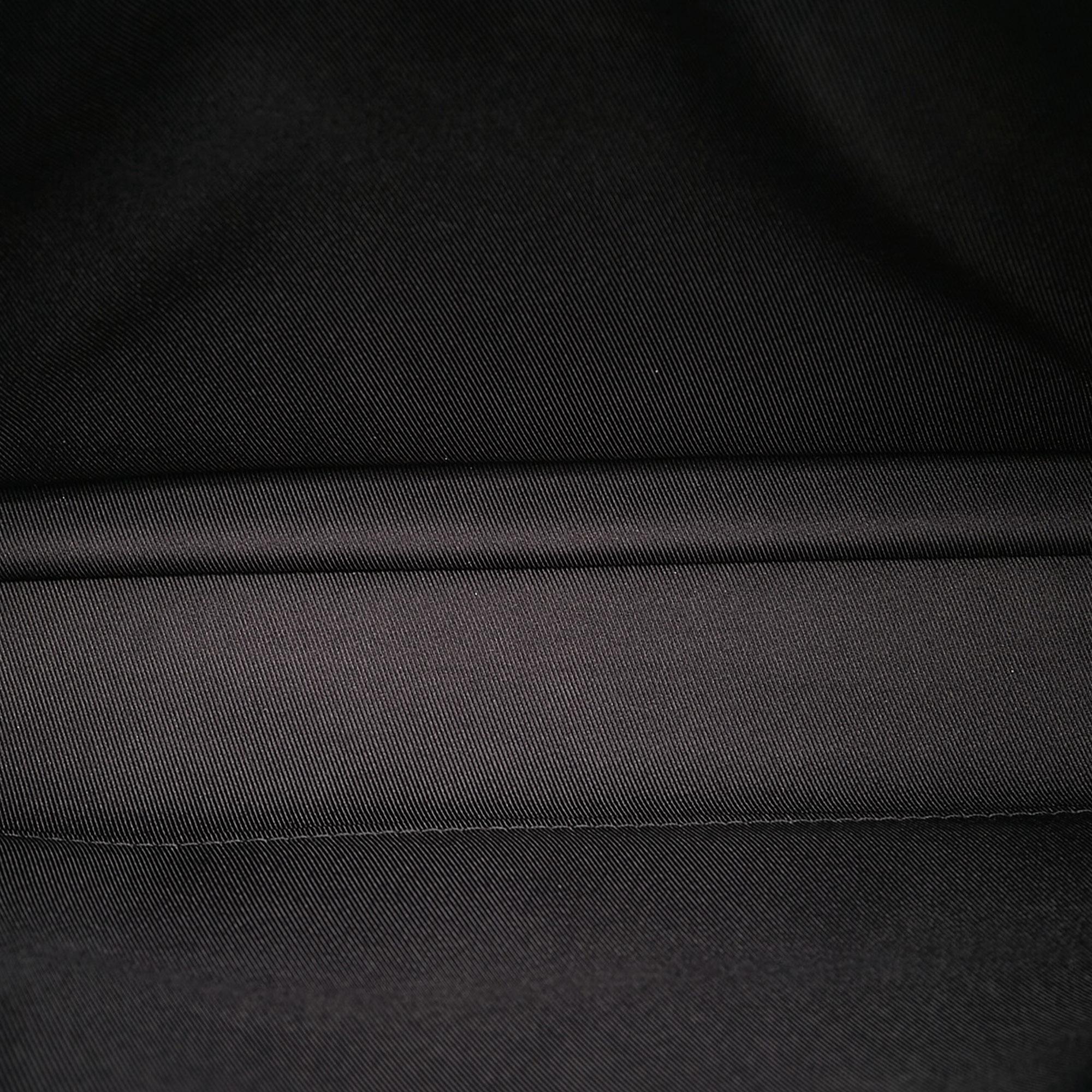 Louis Vuitton Taiga Anton Soft Briefcase (SHG-35900)