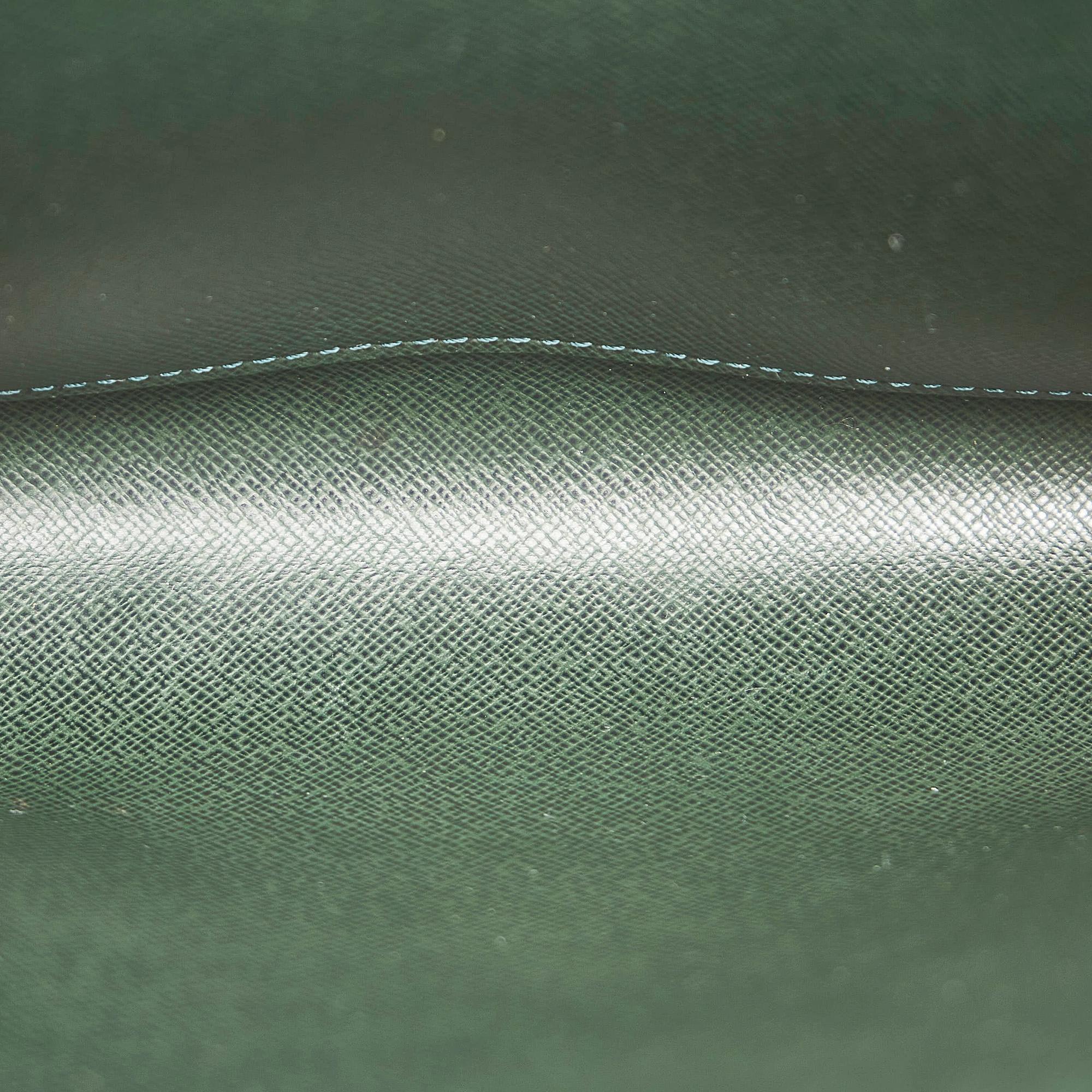 Louis Vuitton Taiga Baikal (SHG-28343)