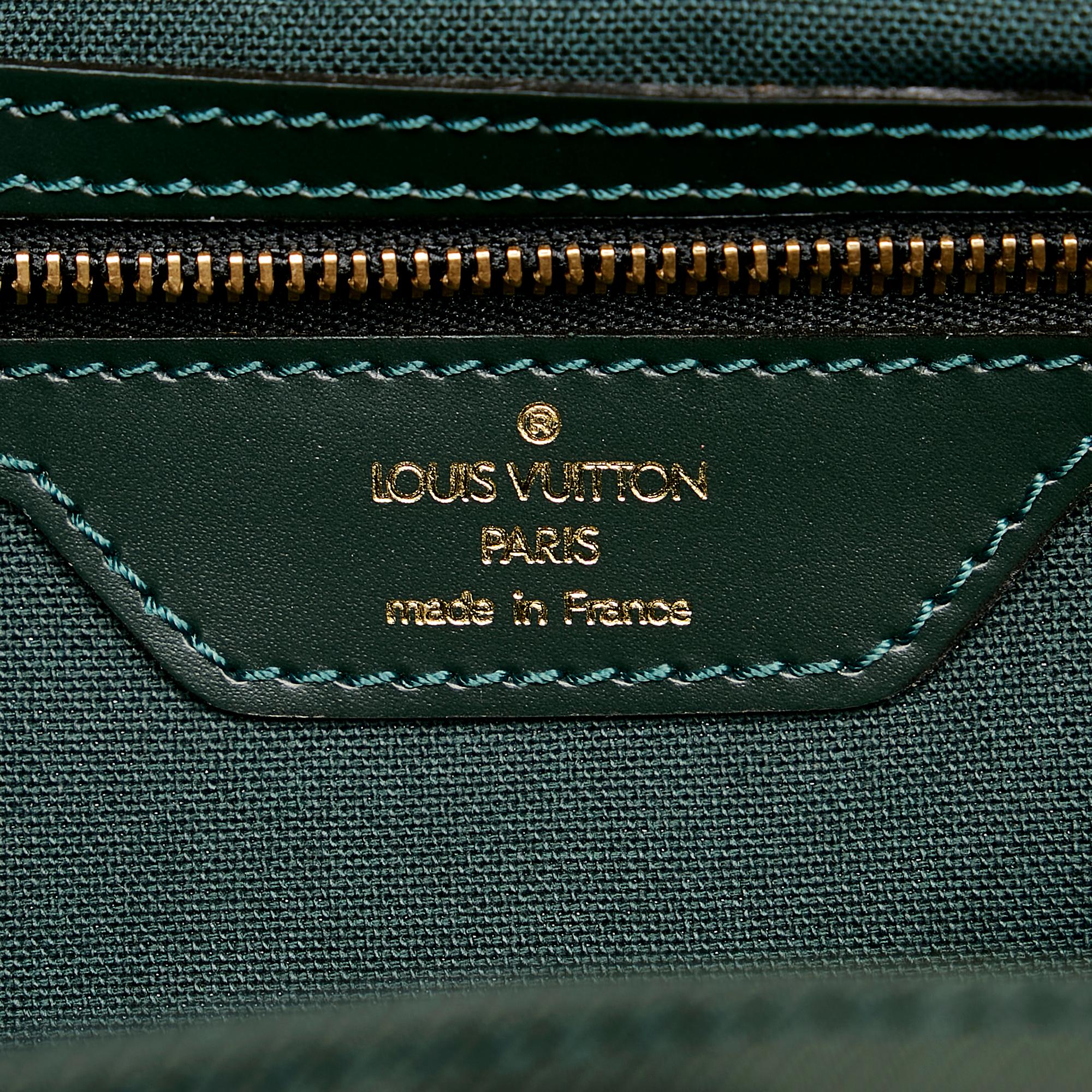 Louis Vuitton Taiga Dersou (SHG-28576)